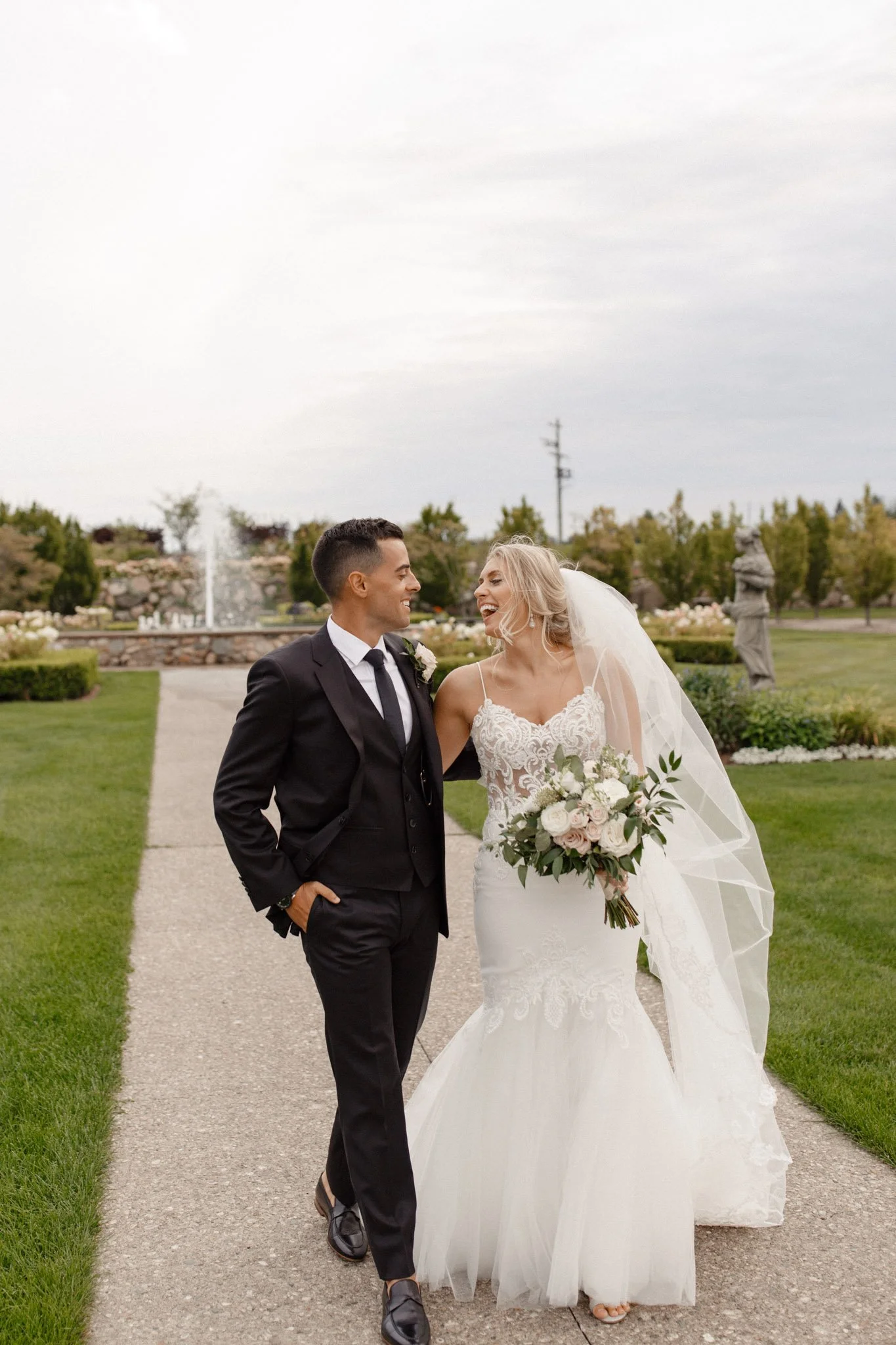 Castle-Farms-Wedding-Katie-Glen-Vafa-Photo12.jpg