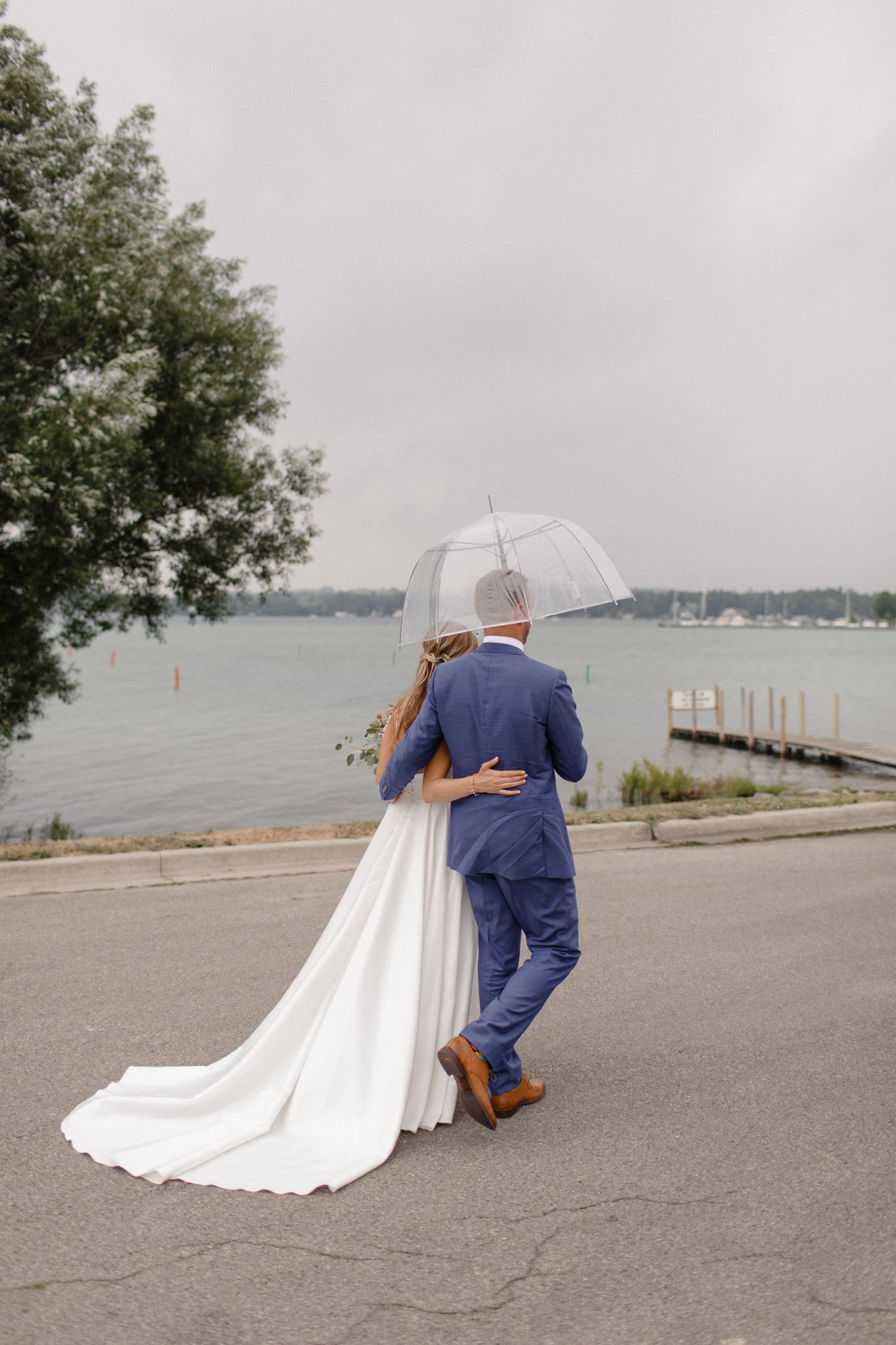 Starry-Night-Barn-Wedding-Suttons-Bay-Michigan-Amy-Brent-Vafa-Photo608.jpg