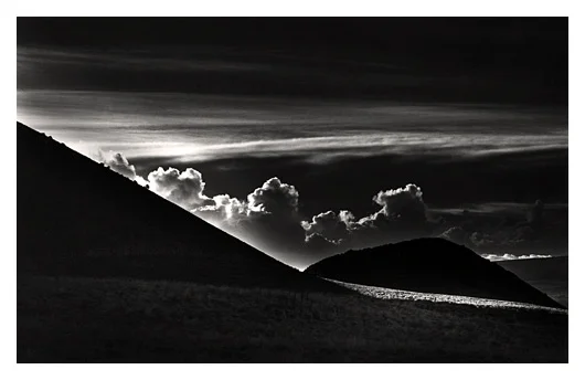 Spilling out Light