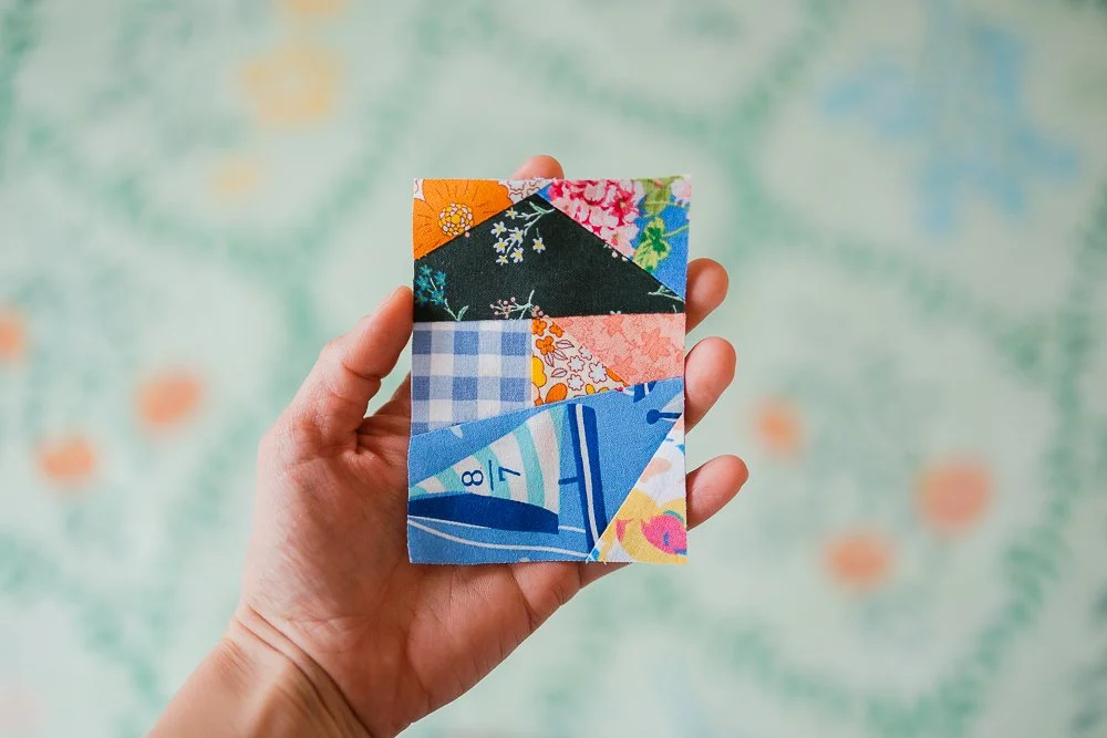 https://images.squarespace-cdn.com/content/v1/582c8a2be4fcb579977b4371/4ebaa268-5f60-43c5-b0f2-03b187844d4f/How%2Bto%2BMake%2Ba%2BMini%2BQuilt%2Bwith%2BScraps%2B-%2BSarah%2BKirsten%2BSewing%2BPatterns%2Band%2BTutorials