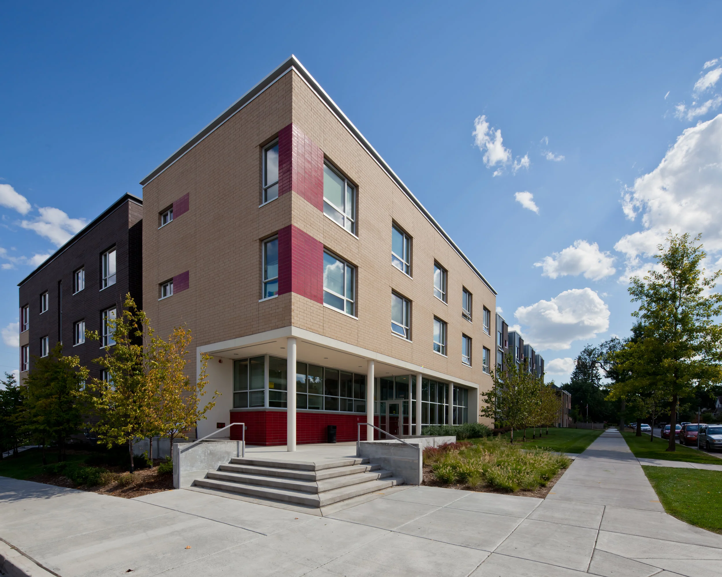 0747-ext-nw.jpg
