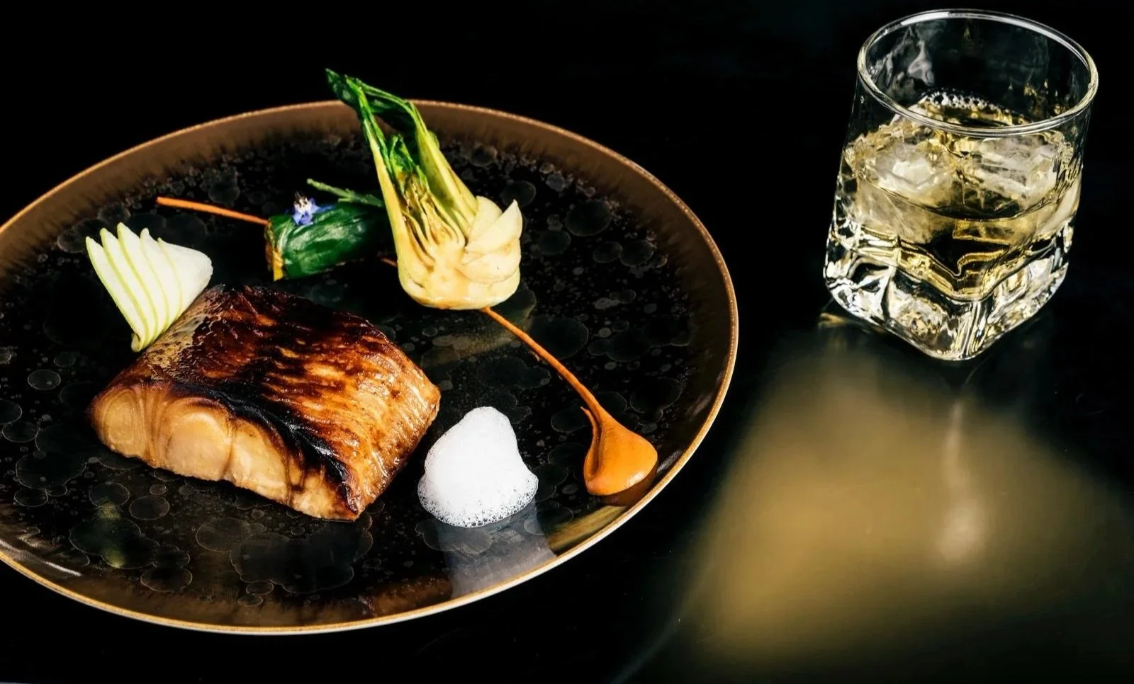 Menu Cannes – Cuisine raffinée au Speakeasy