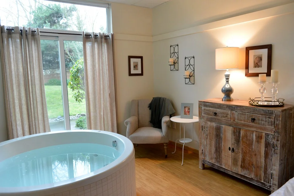 Birthing-tub-1030x686.jpg