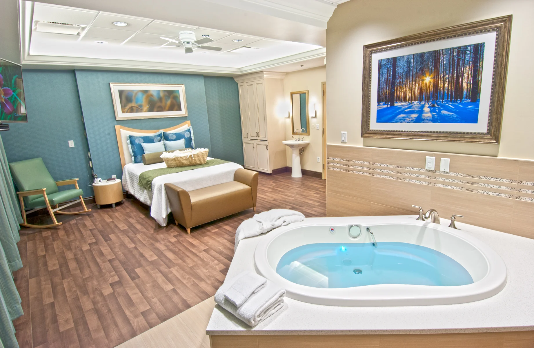 MERCY-BIRTHING-CENTER_03.jpg