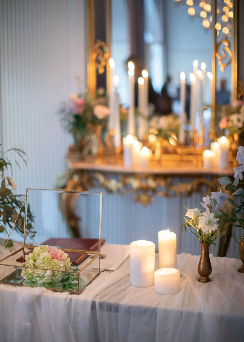 wedding-planner-designer-vienna-austria-blue-blush-summer-pastel-opulent-florals-masha-golub-photo (119).jpg