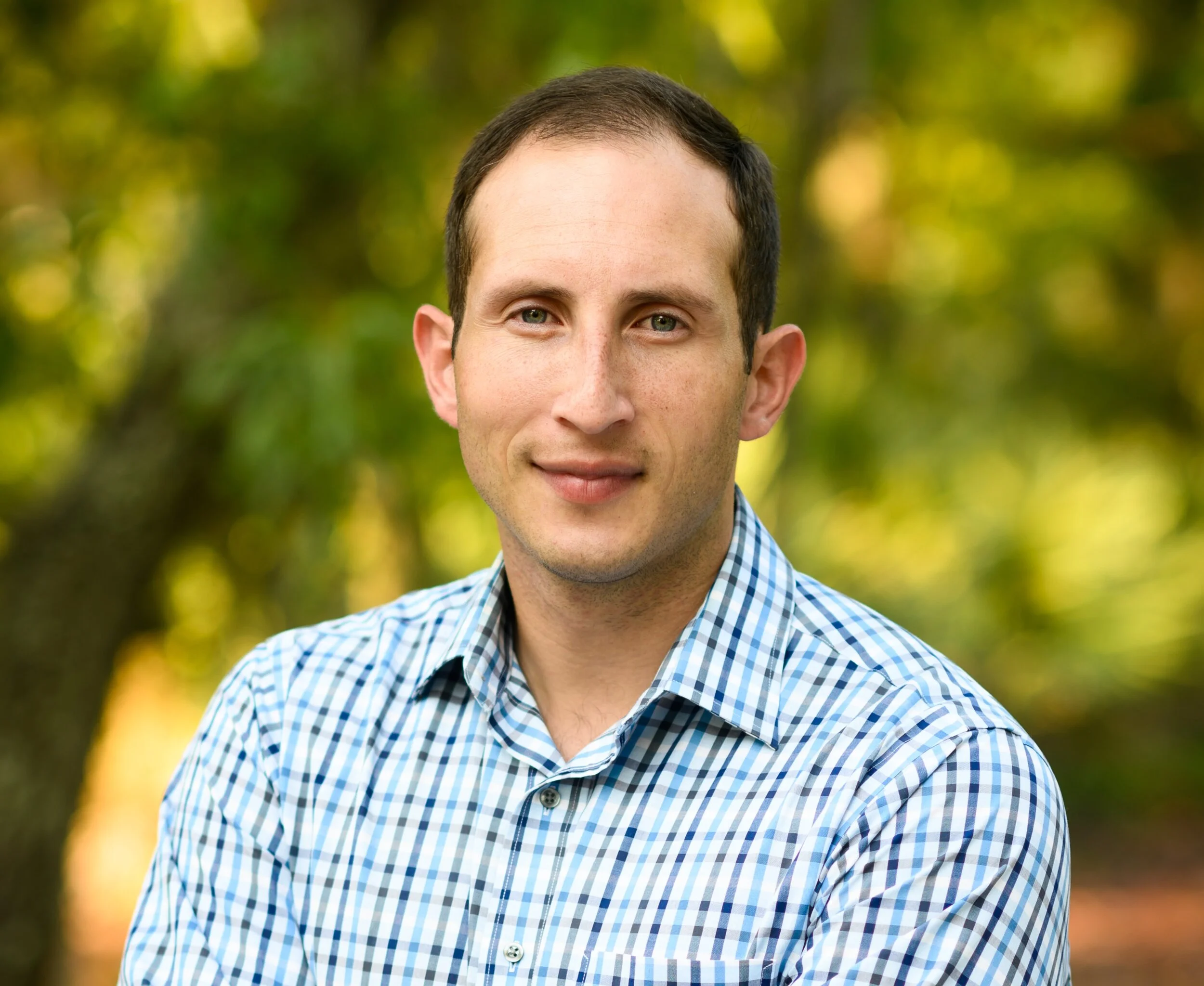 Ian is a managing partner of Mellen Money Management, a fee-only, independent financial planning firm locally based in Jacksonville, Florida. In a nutshell, Ian helps clients plan for the financial impact of major life events , so that they are prepared for life's biggest moments. Such an approach has helped his clients live a more fulfilling life. Mellen Money Management’s financial services include investment management and comprehensive financial planning. While their specialty is all things college -- they help families pay less for college and young professionals tackle their student loans. It is their mission to end the student debt crisis one client at a time. To do so they believe the cost of college cannot be solved in a vacuum and that financial trade-offs, like saving for retirement , must be prioritized in a way that one goal doesn't come at the expense of the other.