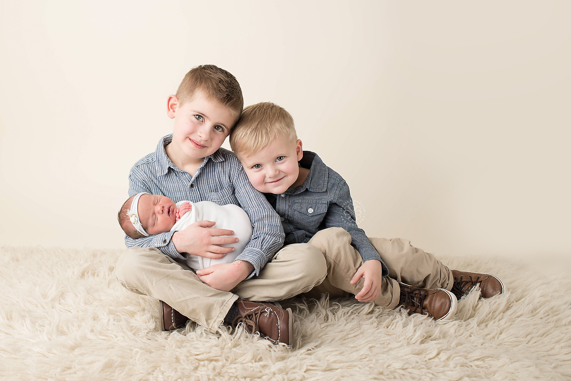 Sibling newborn Photography