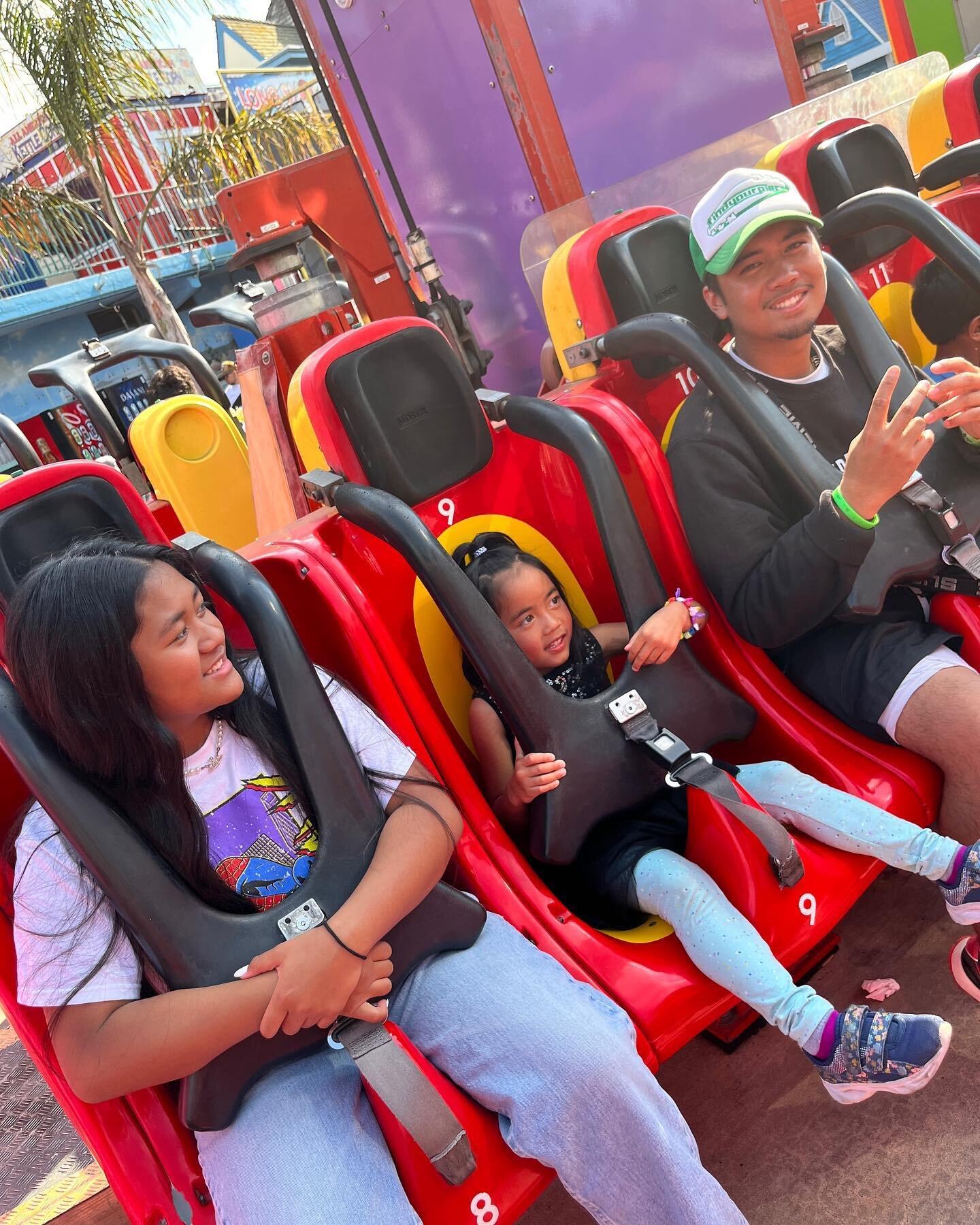 I didn&rsquo;t do the best job at capturing all the fun the kids had at our end of summer beach boardwalk trip but nevertheless it was fun! 😂🤦&zwj;♀️🤷&zwj;♀️ Goodbye summer break 👋