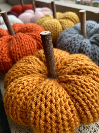 Beginner Knitting:  Pumpkins!