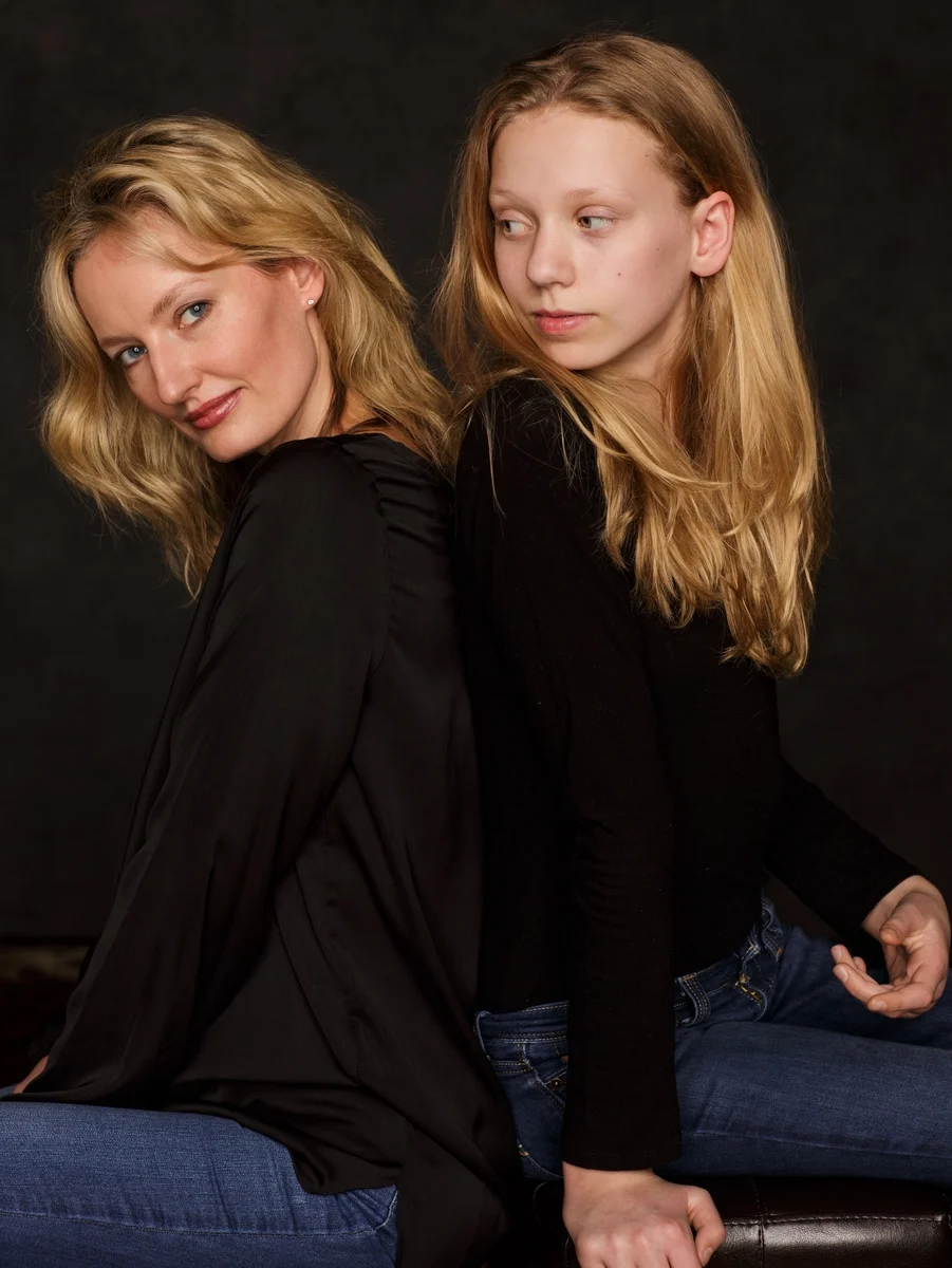 steph-holly-back-to-back-large1.jpg