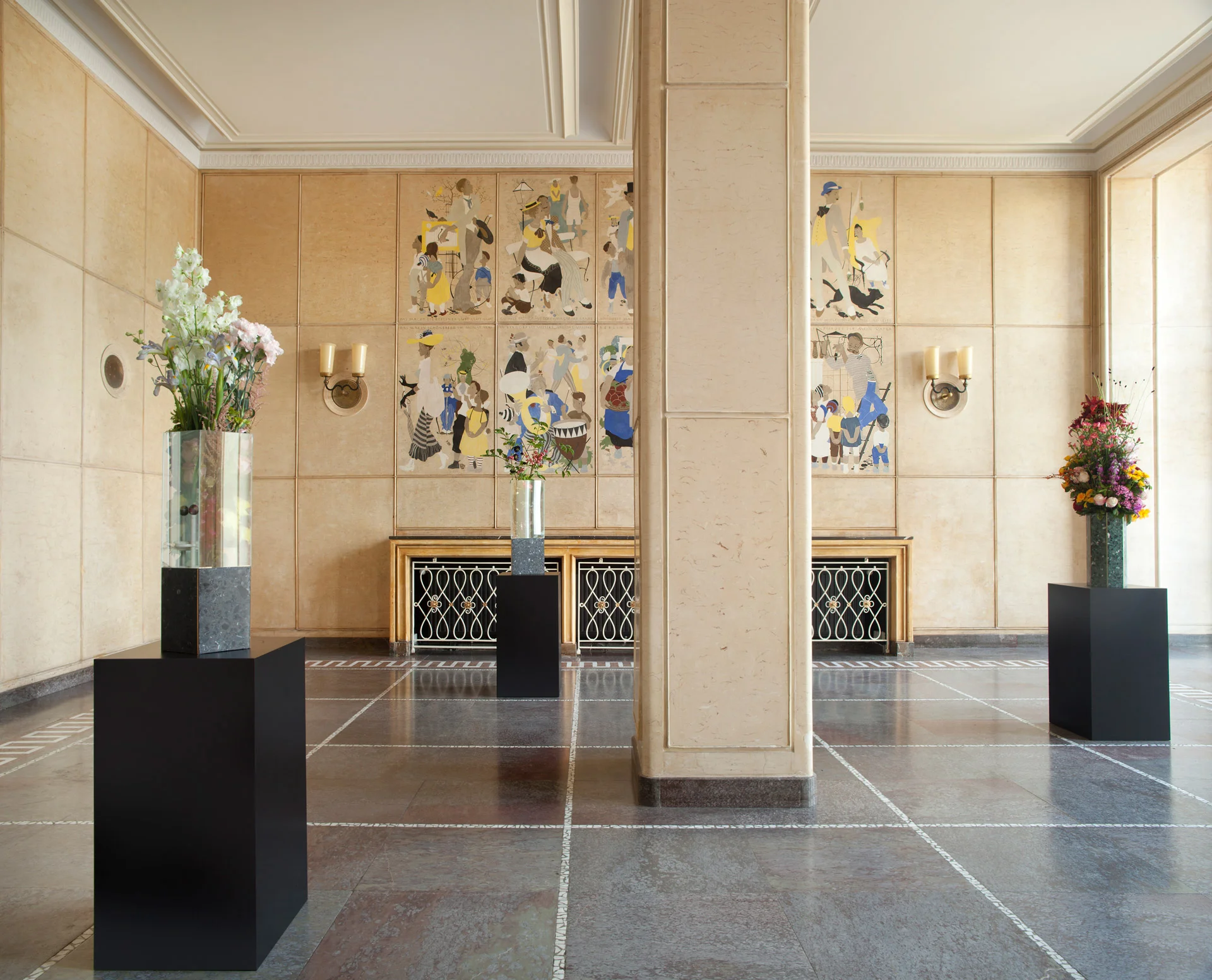 Tino Seubert - Narcissus Vases - Exhibition View