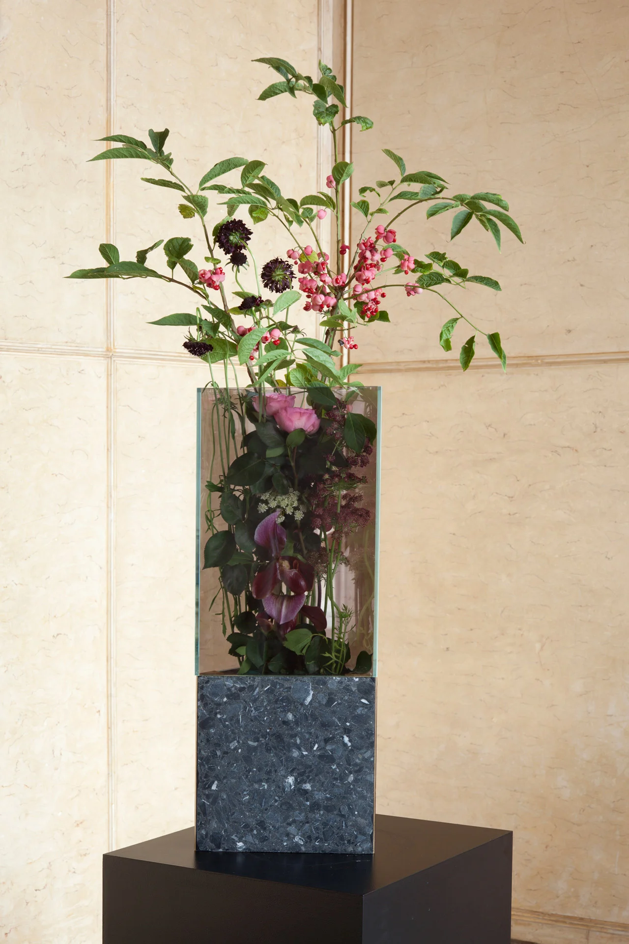 Tino Seubert - Narcissus Vase