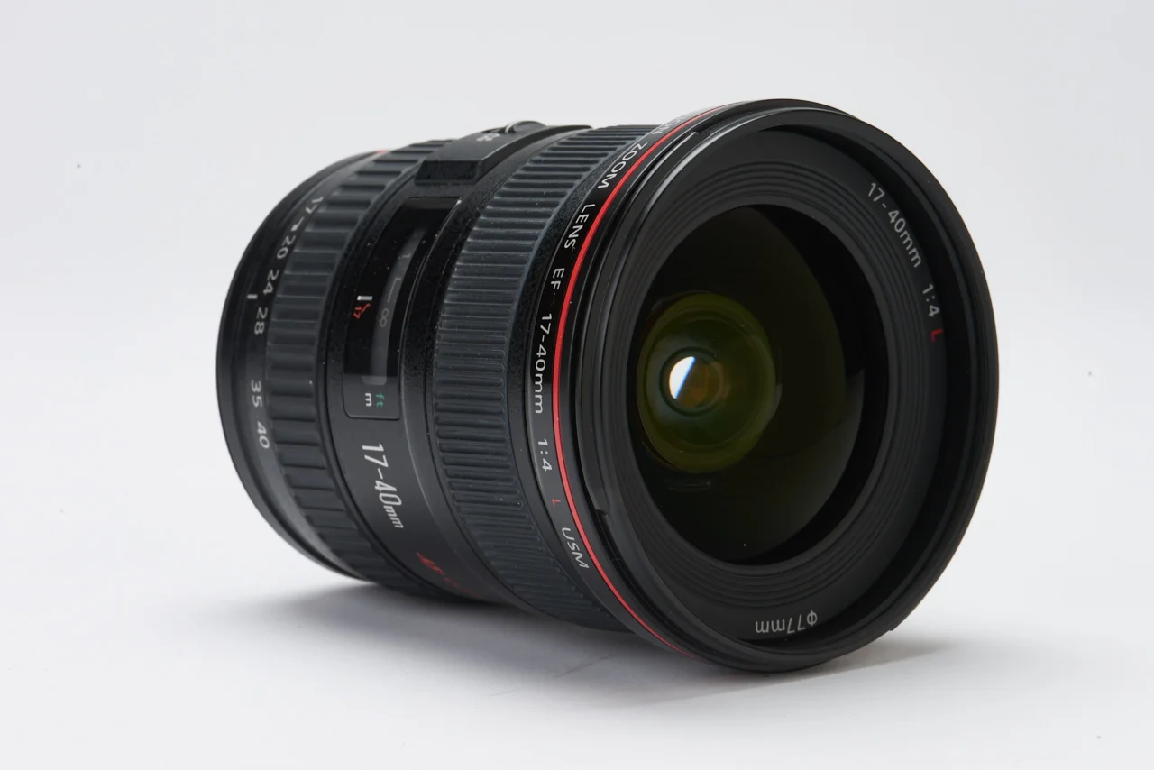 Canon_17-40L_06.jpg