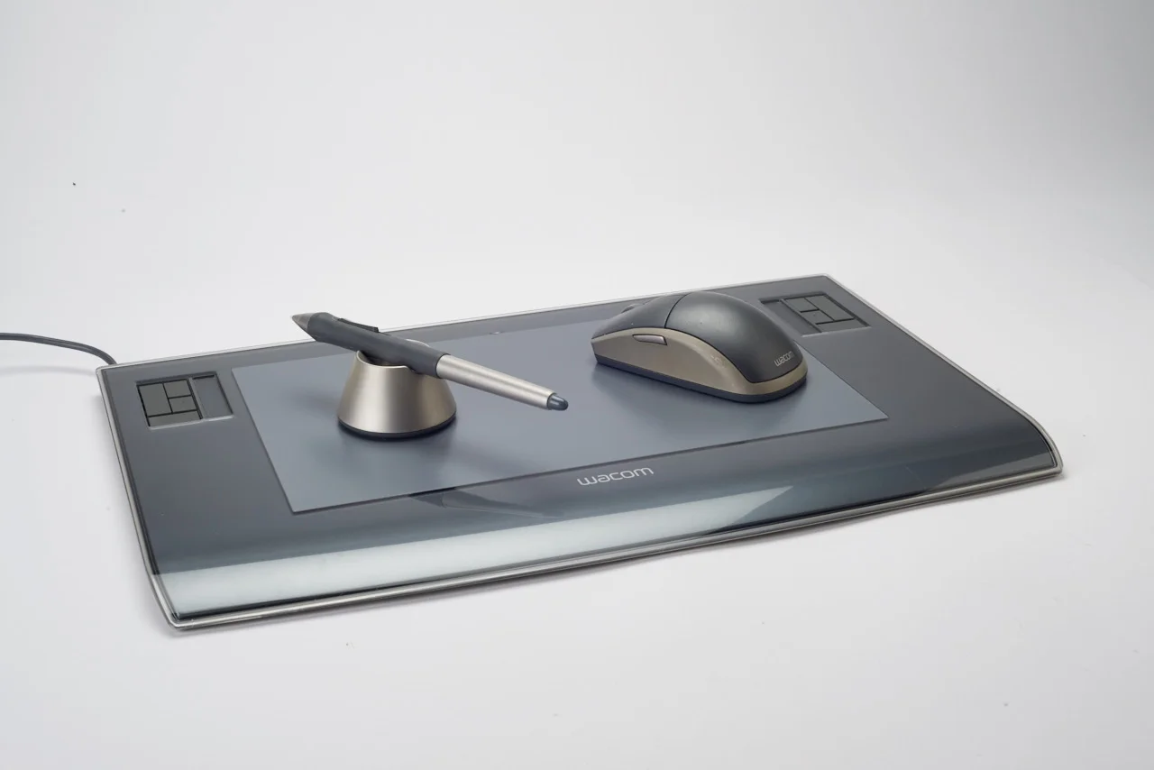 Wacom PTZ-631W0151.jpg