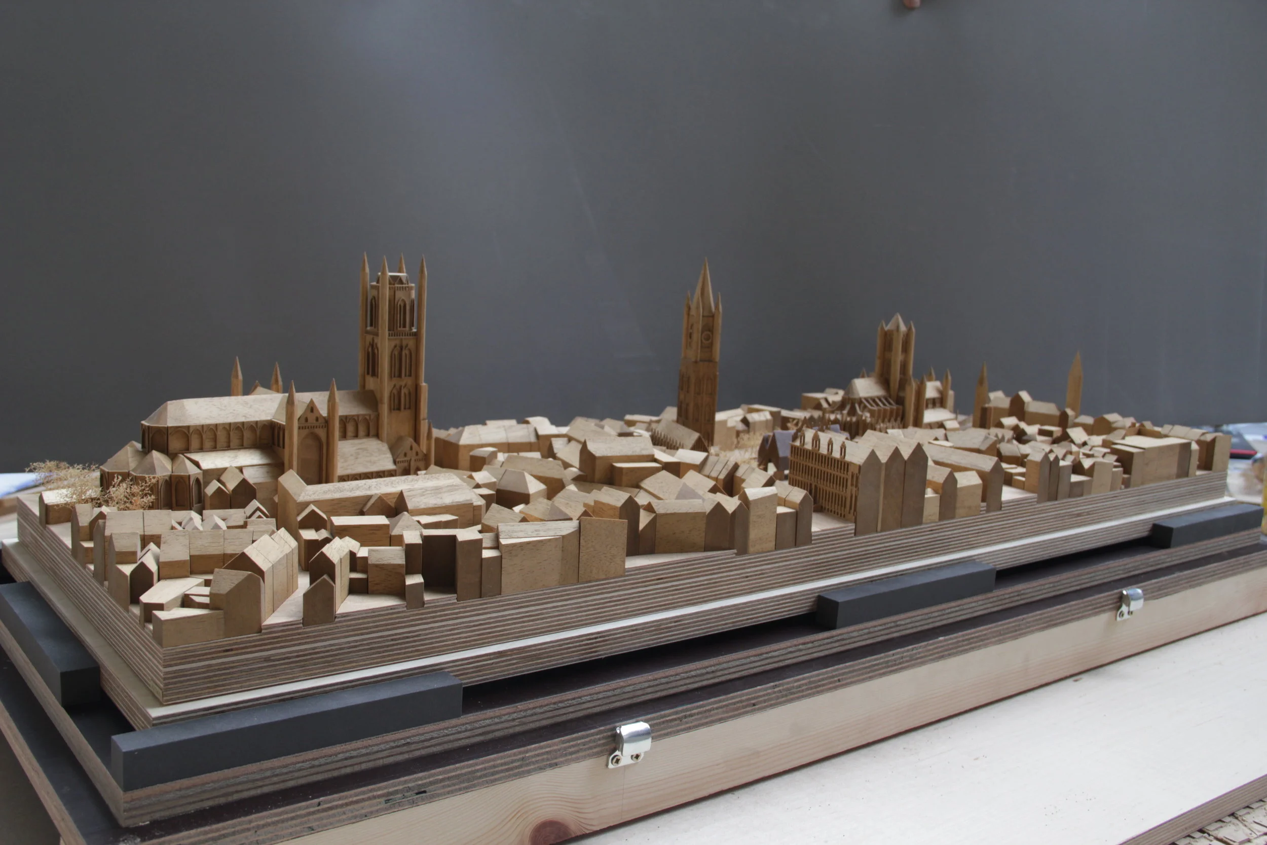 MAQUETTE MAQUETTEBOUW SCALEMODEL ROBBRECHT EN DAEM STADSHAL GENT.JPG