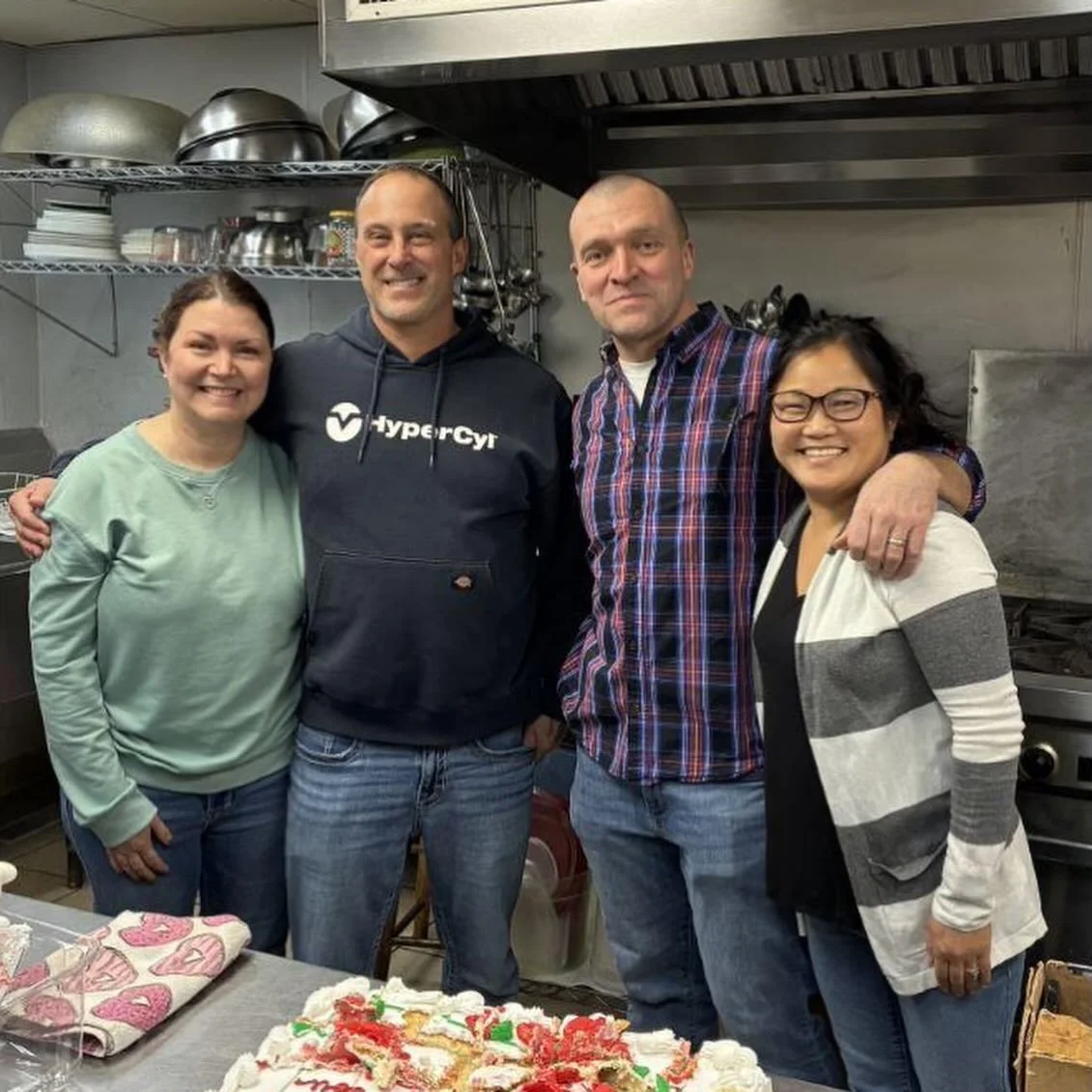 This weekend Heritage was blessed to be able to serve Toledo Gospel Rescue Mission. @info.tgrm has always been near and dear to our hearts and we love being able to support them! Some of our Heritage fam served dinner, and others worked in the Missio
