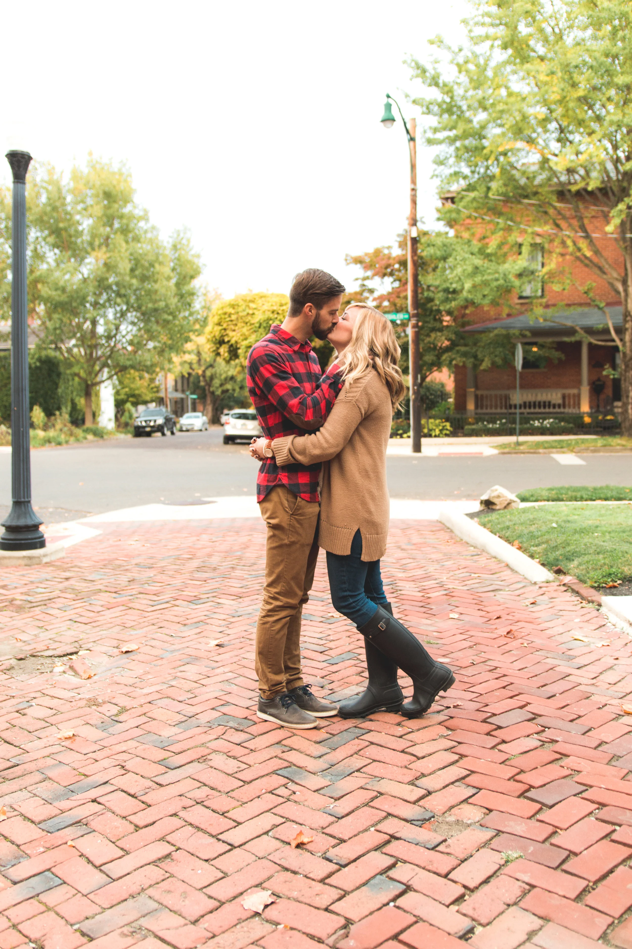 I shot the Williard family at Schiller Park in Columbus, Ohio in the German Village district. The Fall park was the perfect backdrop for this lovable family! With park benches, water fountains, and leaves at hand, we made the most of the family and some individual children portraits.