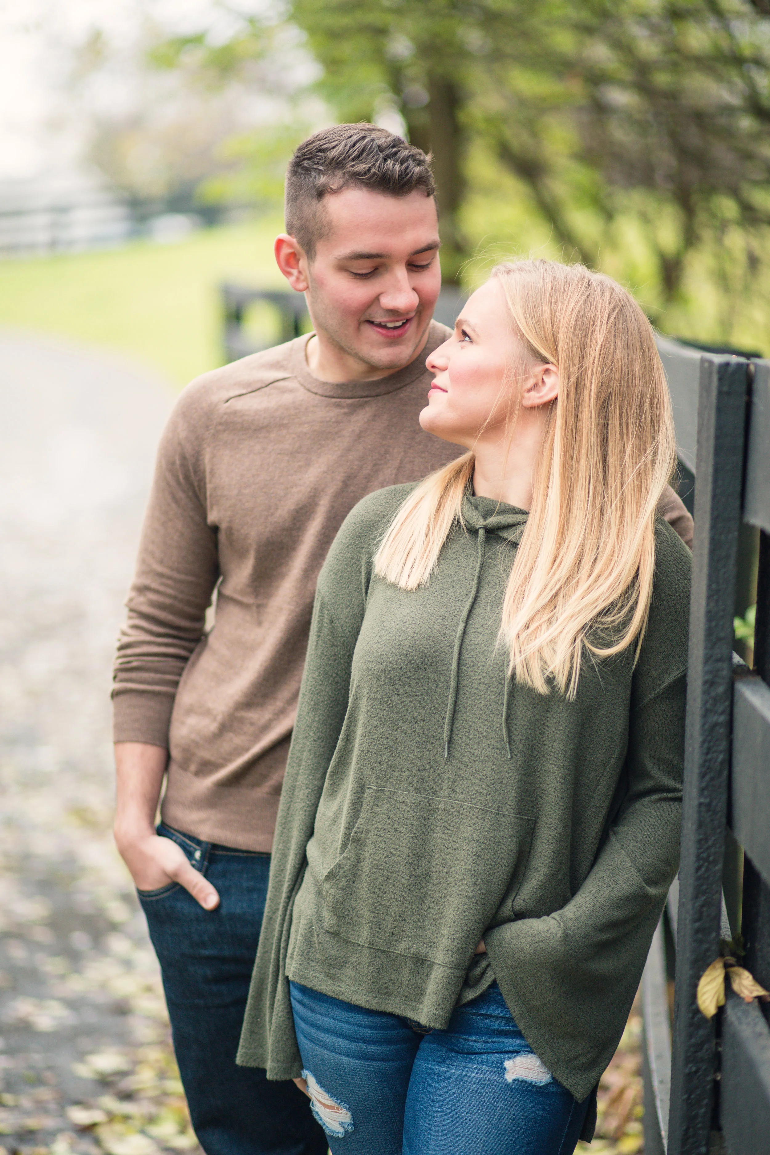 Joe and Sara-9929.jpg