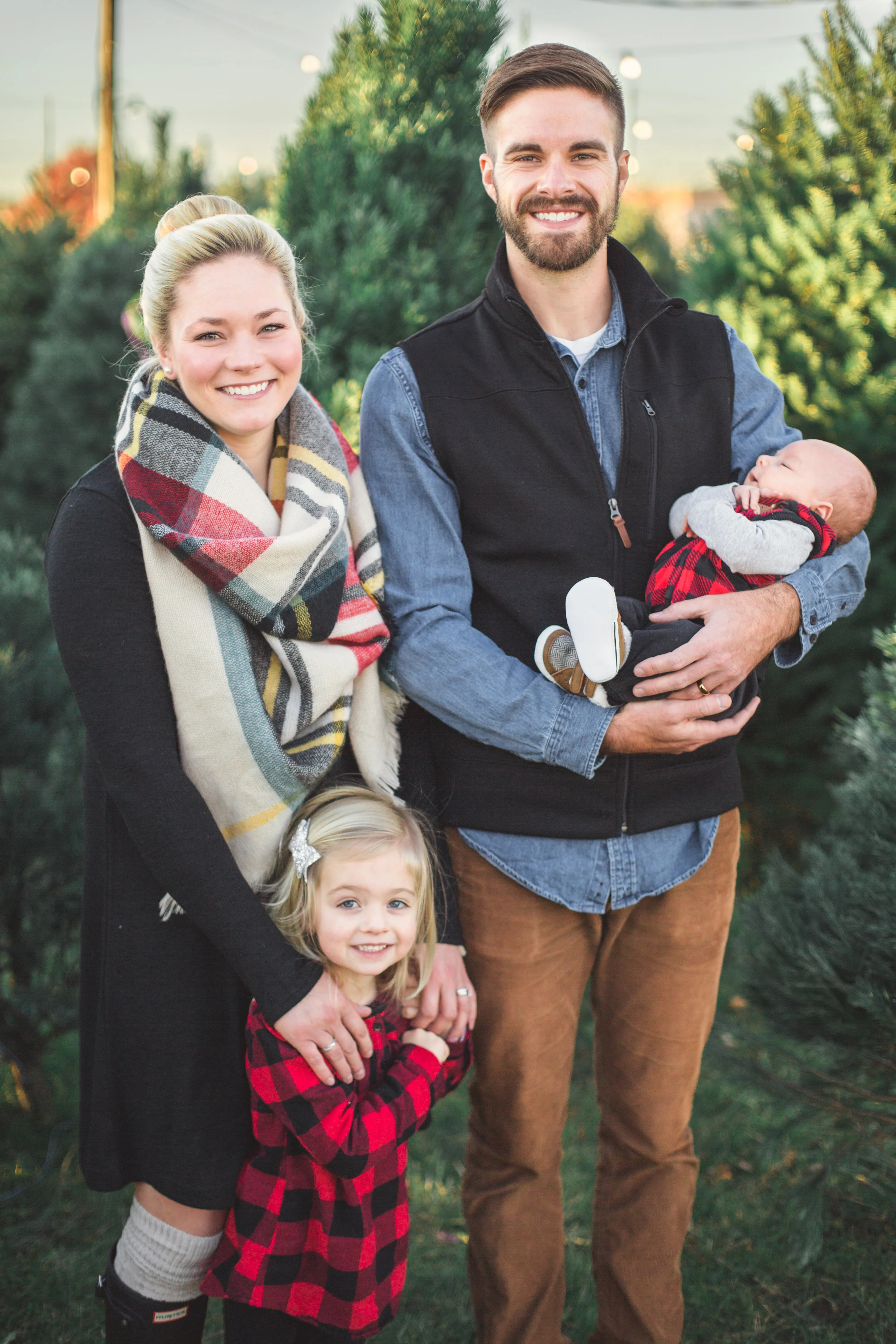 Williard Family Winter Portrait-0005.jpg
