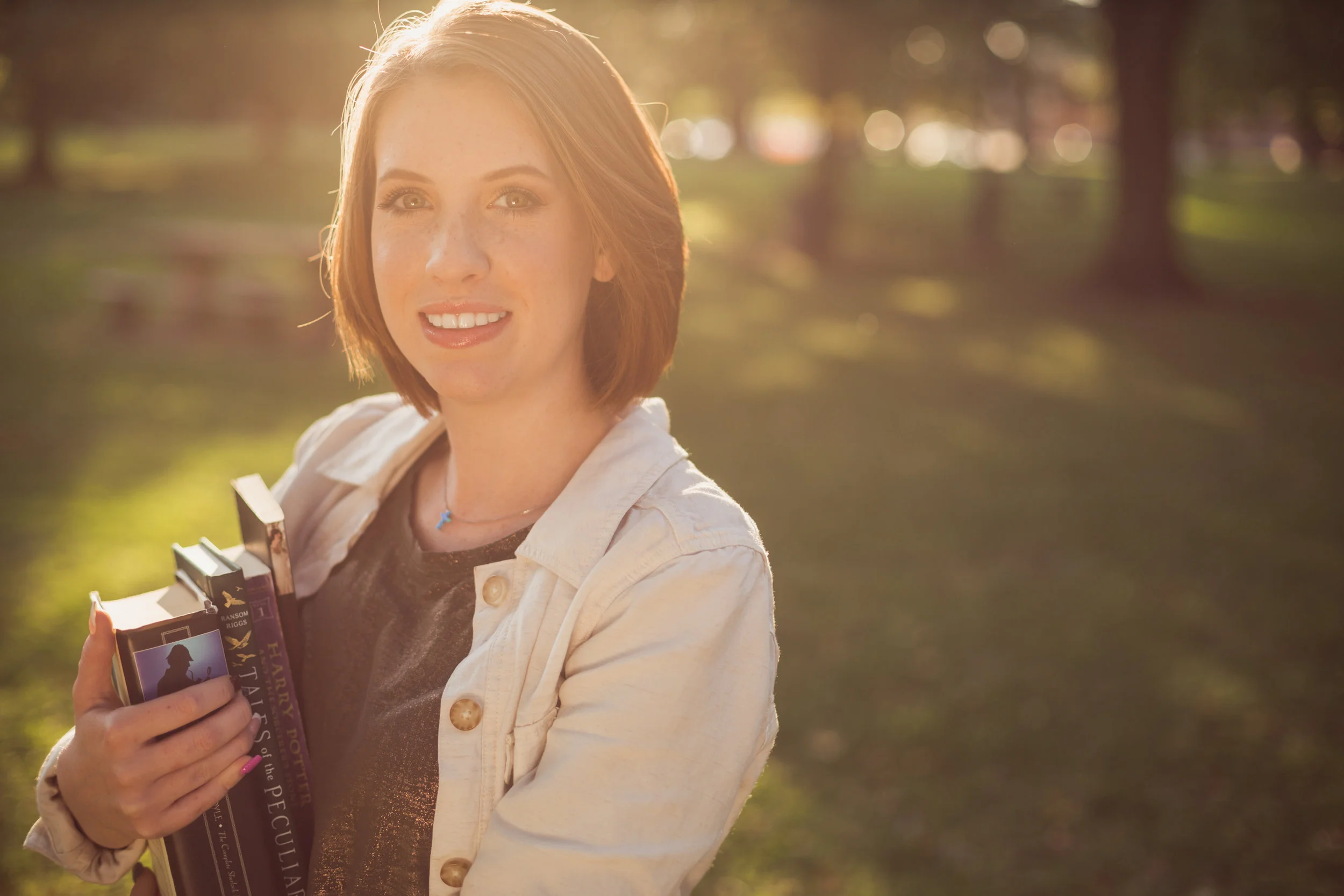Alli Senior Portrait_sm-10042.jpg