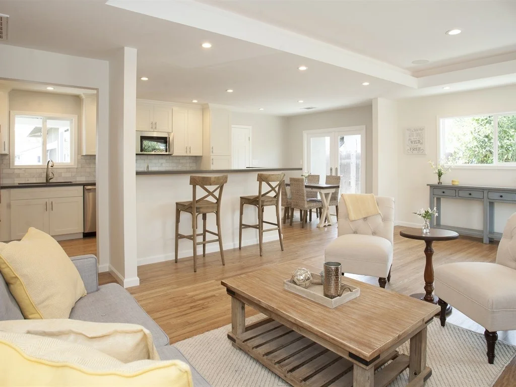 THE AFTER KITCHEN