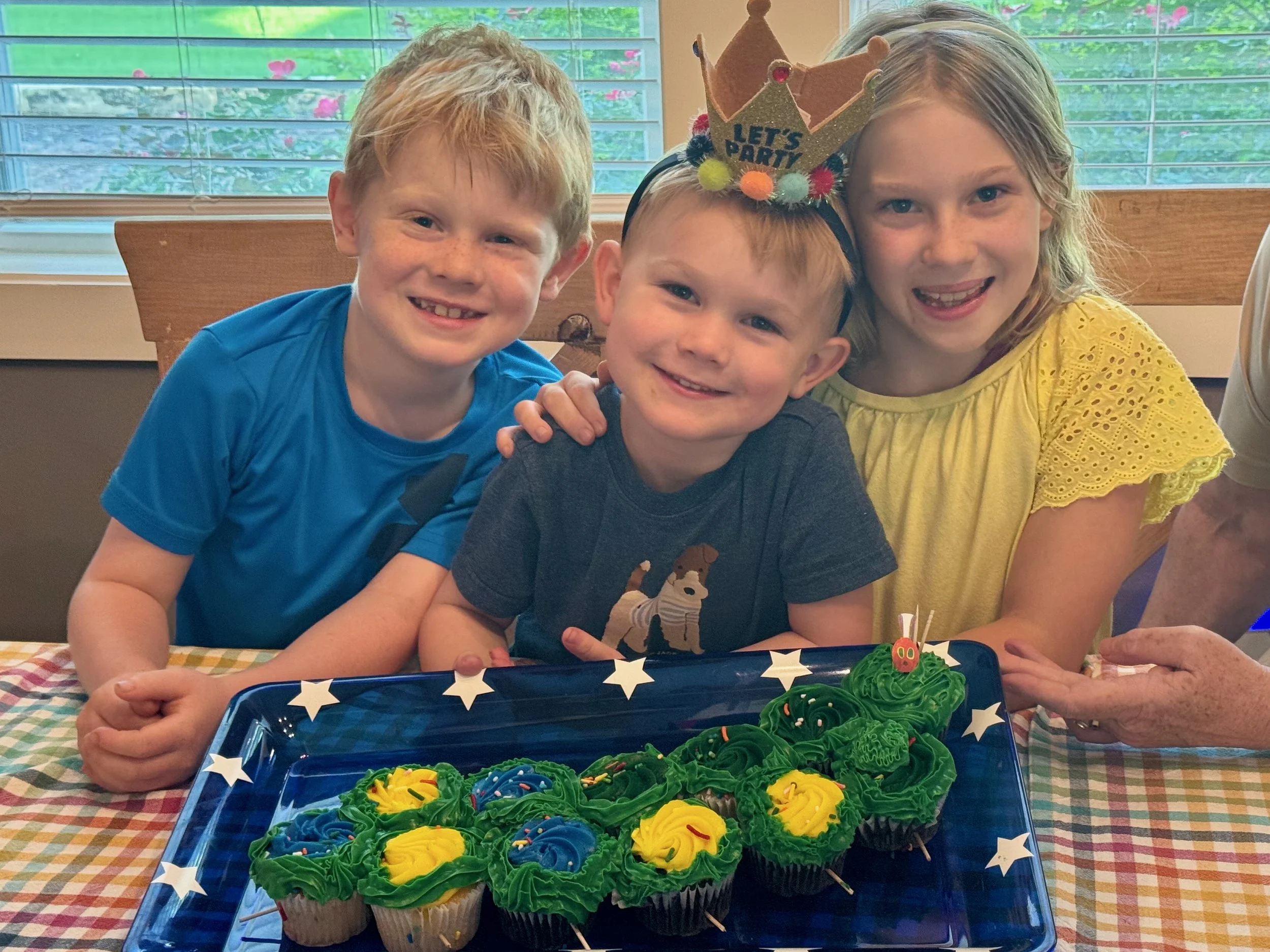 2025 redeemedmess family pics - 3.jpeg