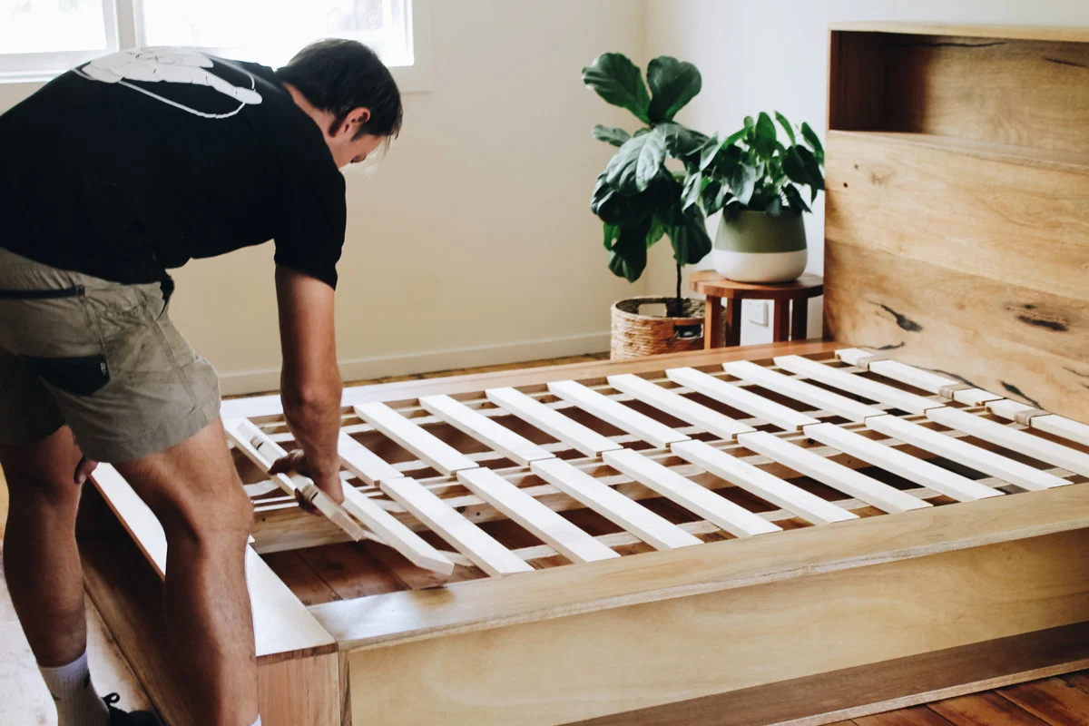 PLATFORM BED WITH BOOKSHELF BEDHEAD — Al + Imo Custom Timber