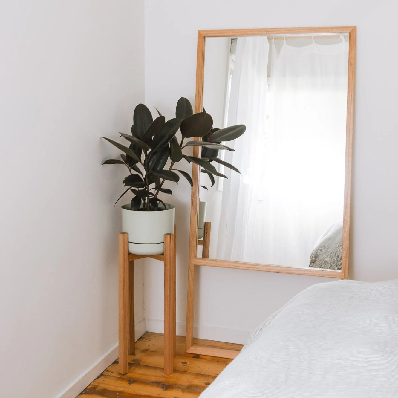DIY Timber Full Length Mirror