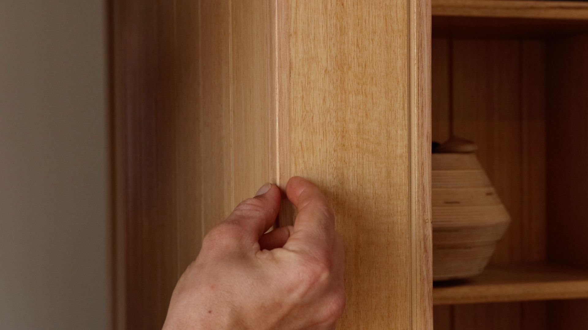 TouchWood Timber Veneer Panel DIY Install Corner Details.jpg