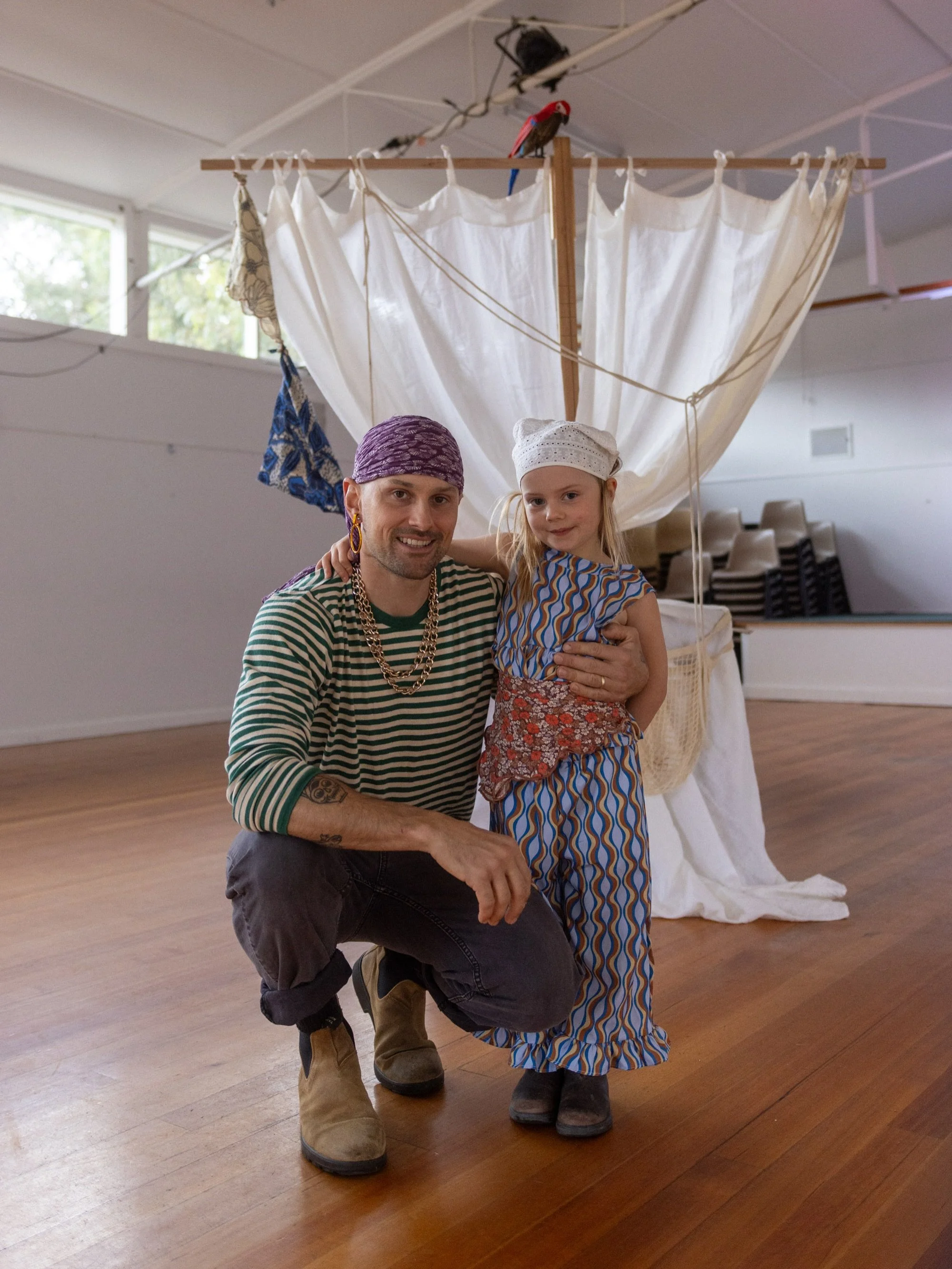 Today we celebrated Goldie's 5th birthday today 🏴&zwj;☠️ and it was a goodie! We did plan a much longer treasure hunt but it bucketed down with rain throughout the whole party, lucky we booked a local community hall which was so old school. Absolute