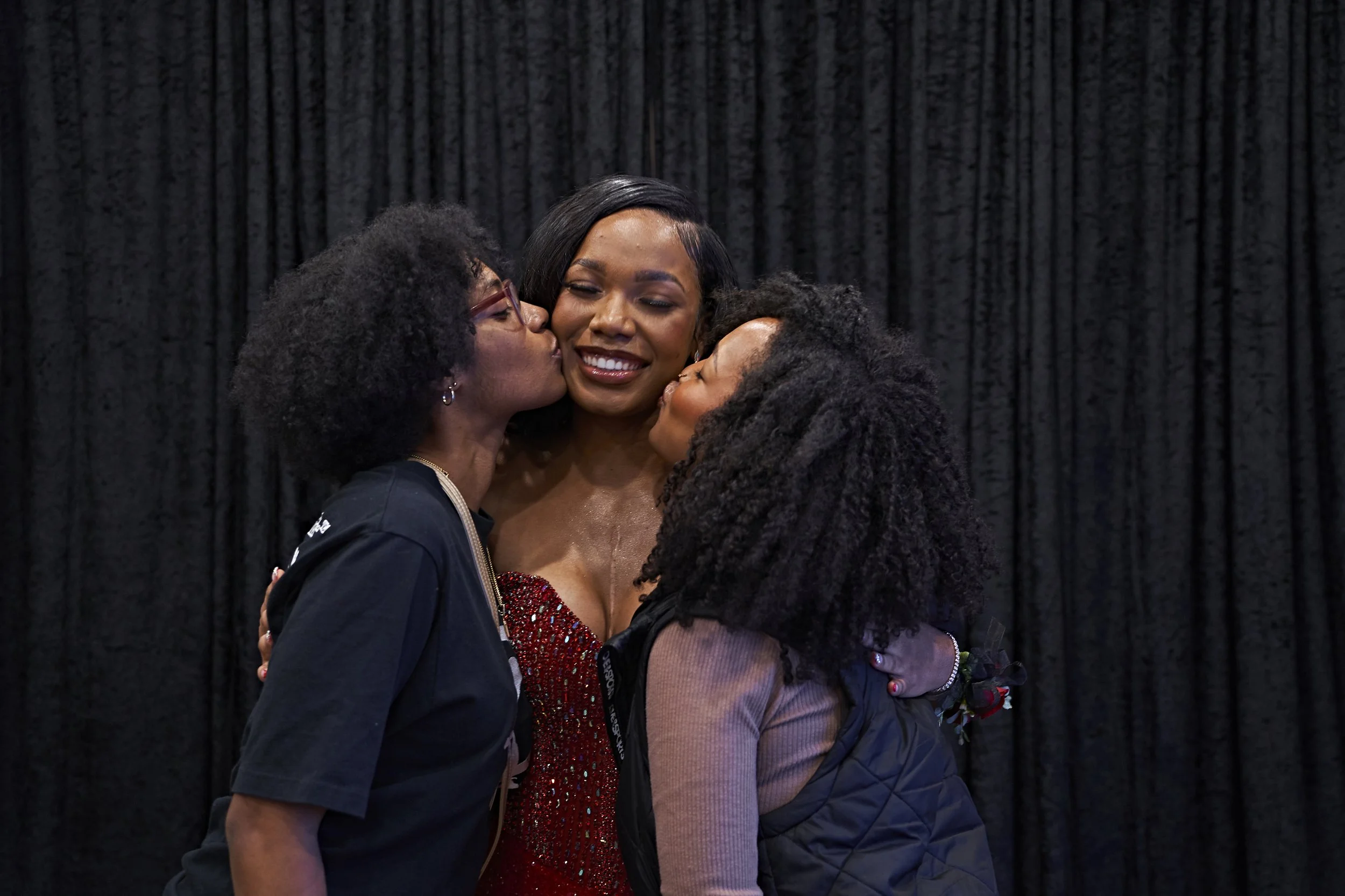 KE25Prom_094.jpg