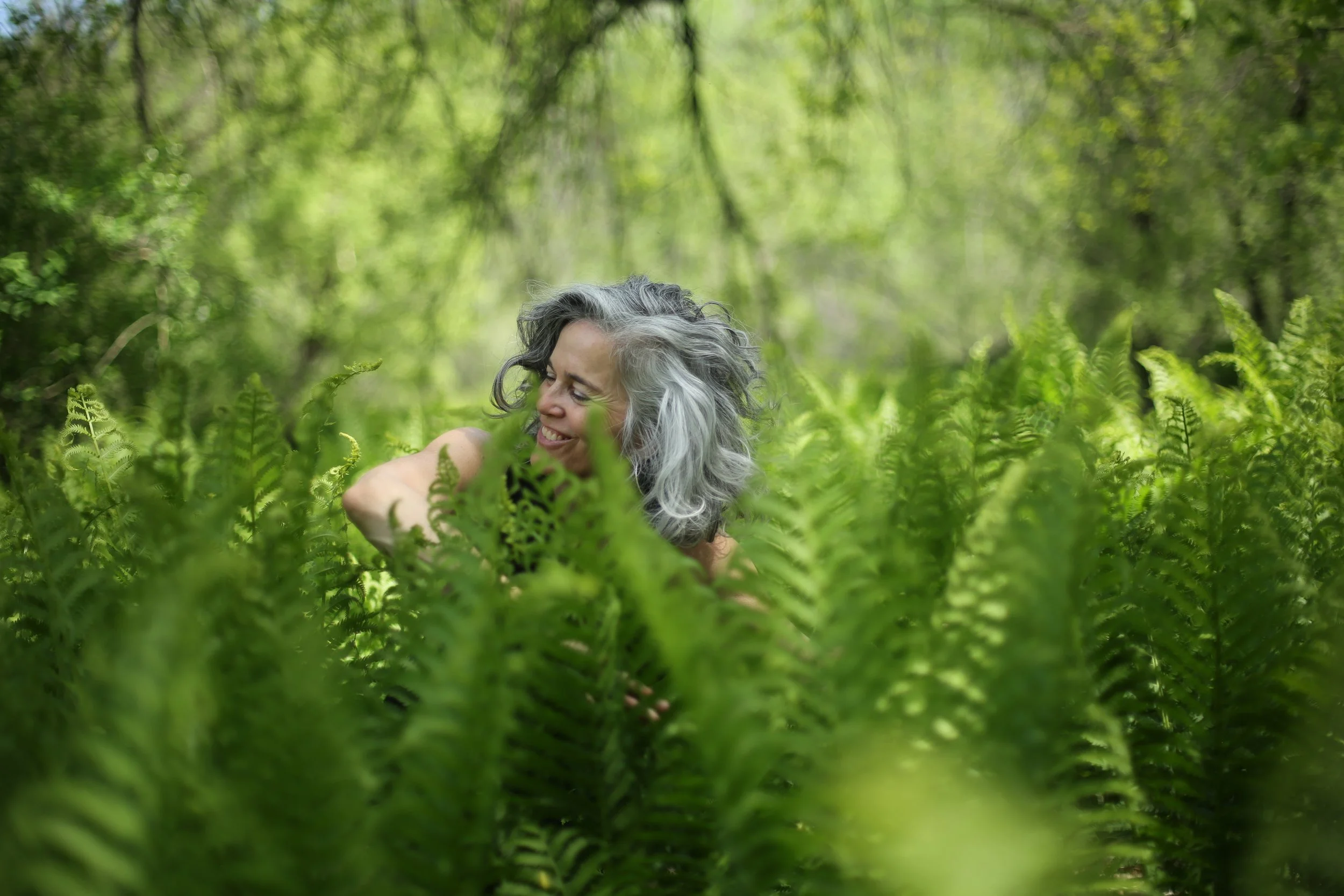 PIEDS NUS DANS LE PRÉSENT : journée de ressourcement pour femmes 40 ans + [ESTRIE]