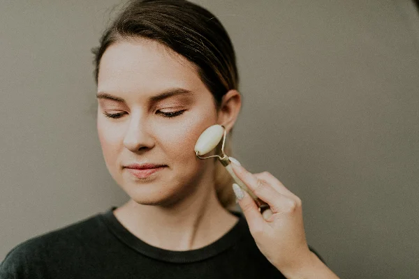 facial-massage-for-collagen-production.jpg