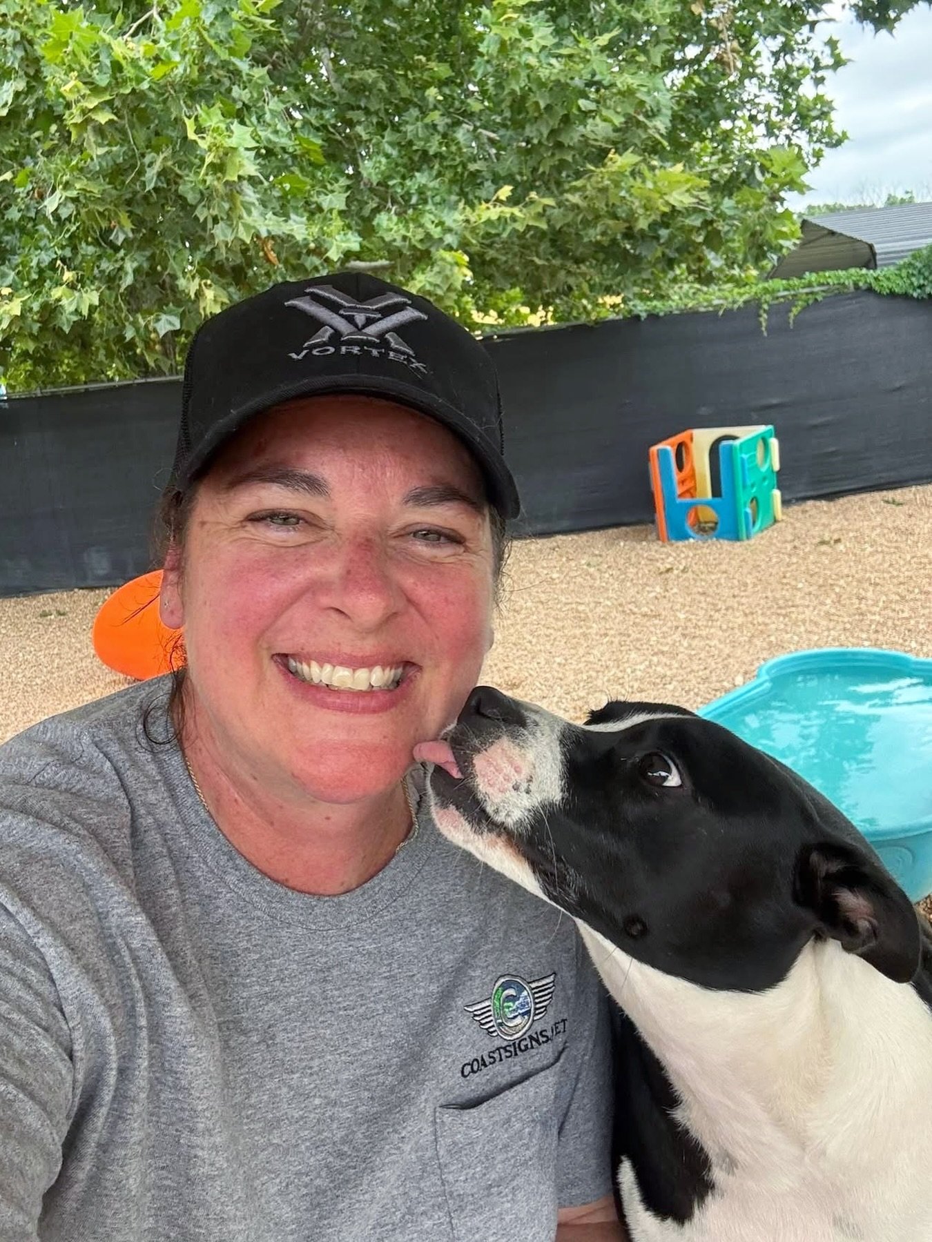 Nothing like a Junebug kiss! 🥰