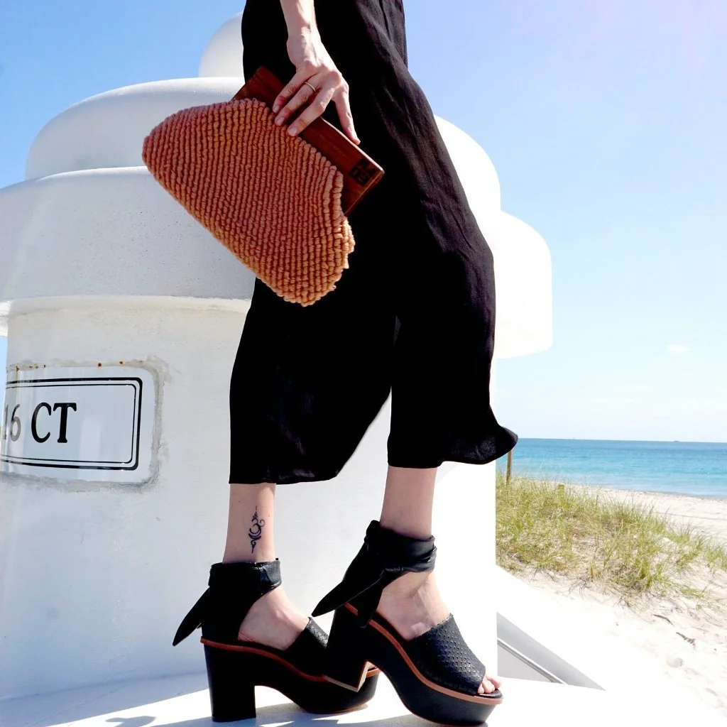 clutch_apricot3_1512x.jpg