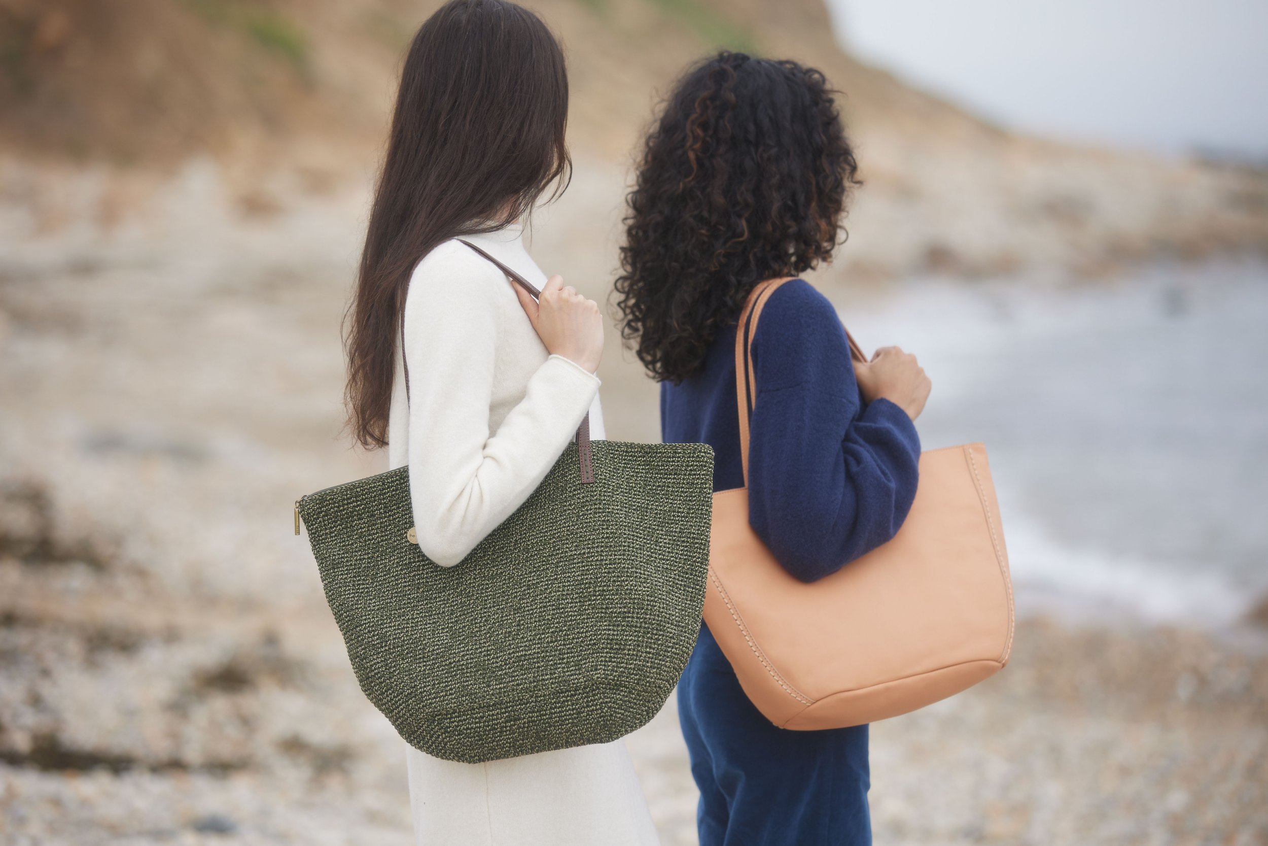 Faye_Tote_leather_Vachetta_Faye_Tote_Crochet_Moss_Static_0125.jpg