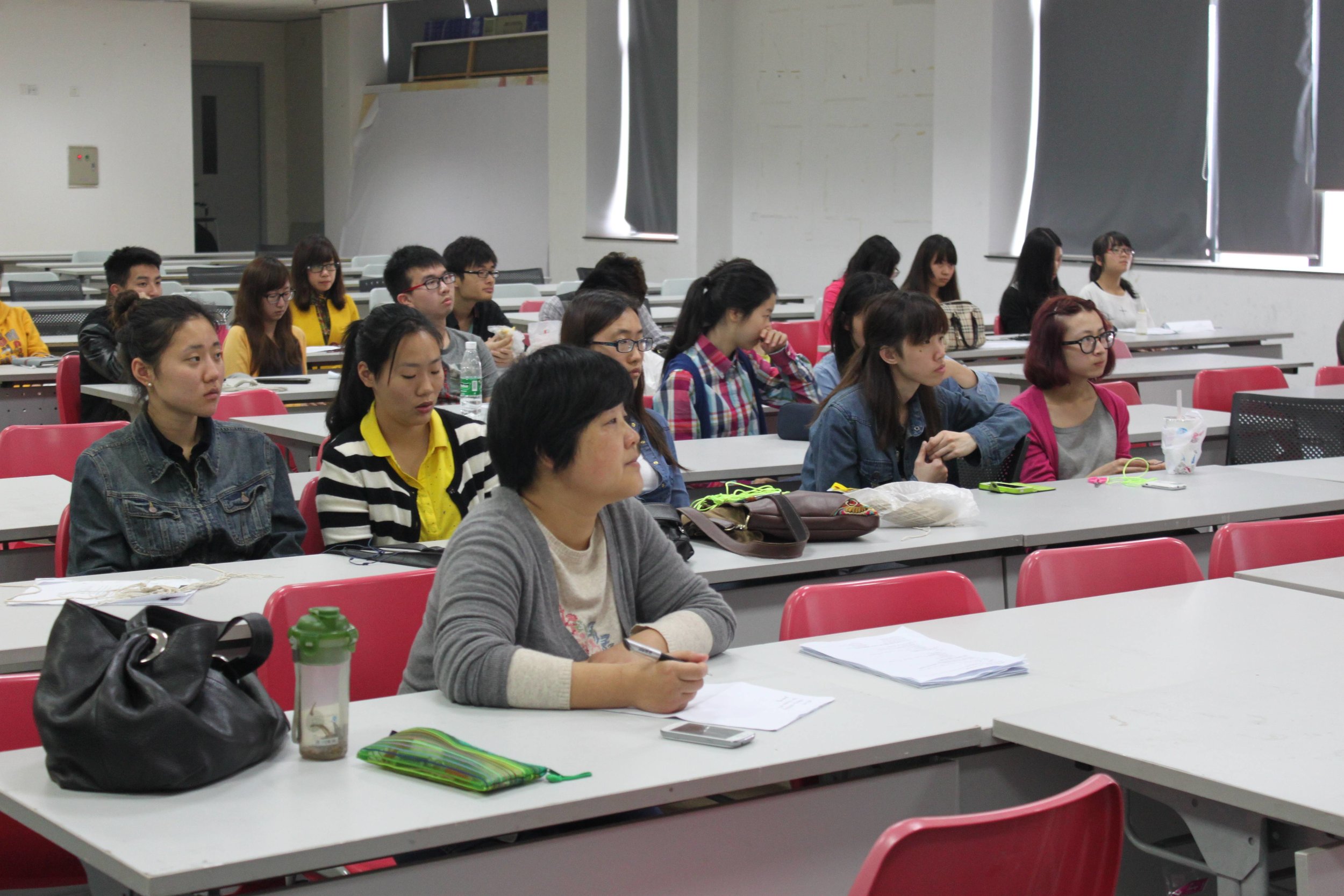 eda2013_lecture_shanghai-institute-of-visual-art-fudan-university1.jpg