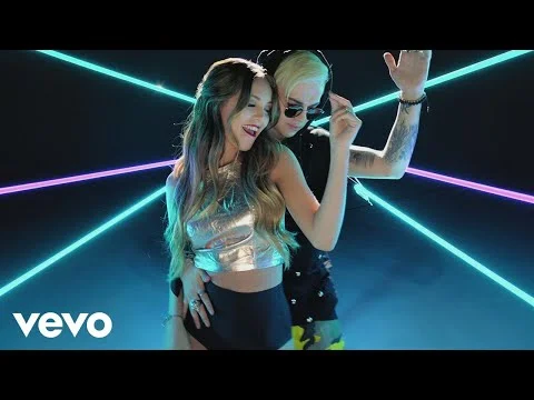 Ana Mena - Mentira ft. RK