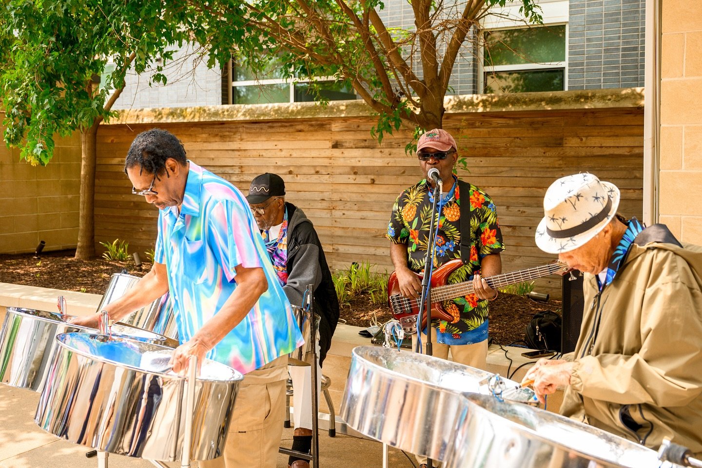 Still thinking about the sunshine, live music, good eats, and poolside vibes from @kingstonmcleancrossing summer pool party ☀️🎶💦
.
.
.
.
.
.
#resessential #residentevents #liveauthentic #experientialmarketing #apartmentliving #amenityspaces #apartm