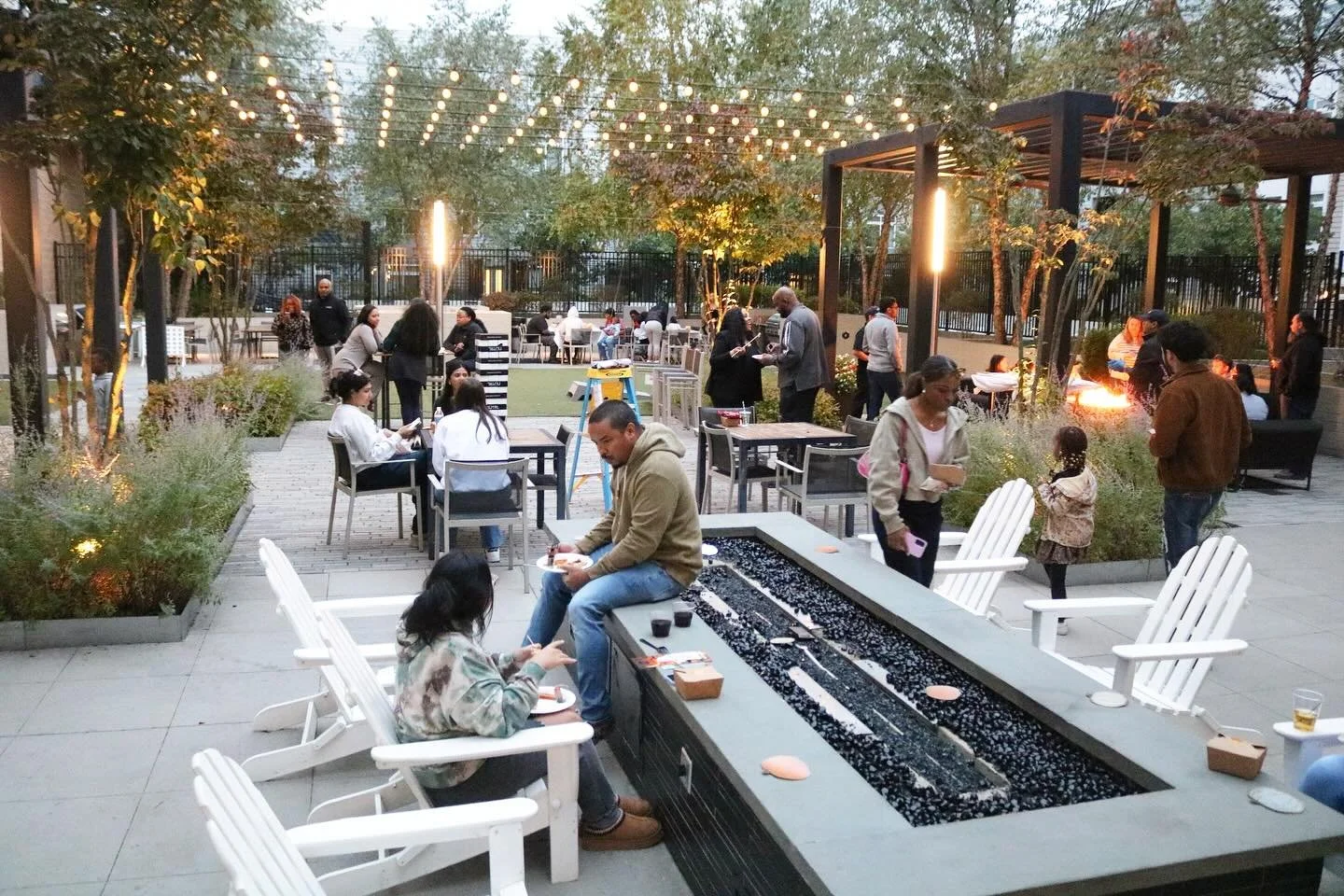 October in snapshots: painted pumpkins, autumn fare, dress-up fun with the community, and the kind of joy you only get when you share the season with others 🍂🤎
.
.
.
.
.
#OctoberVibes #OctoberMoments #MonthlyPhotoDump #PumpkinSeason #FallFestivitie