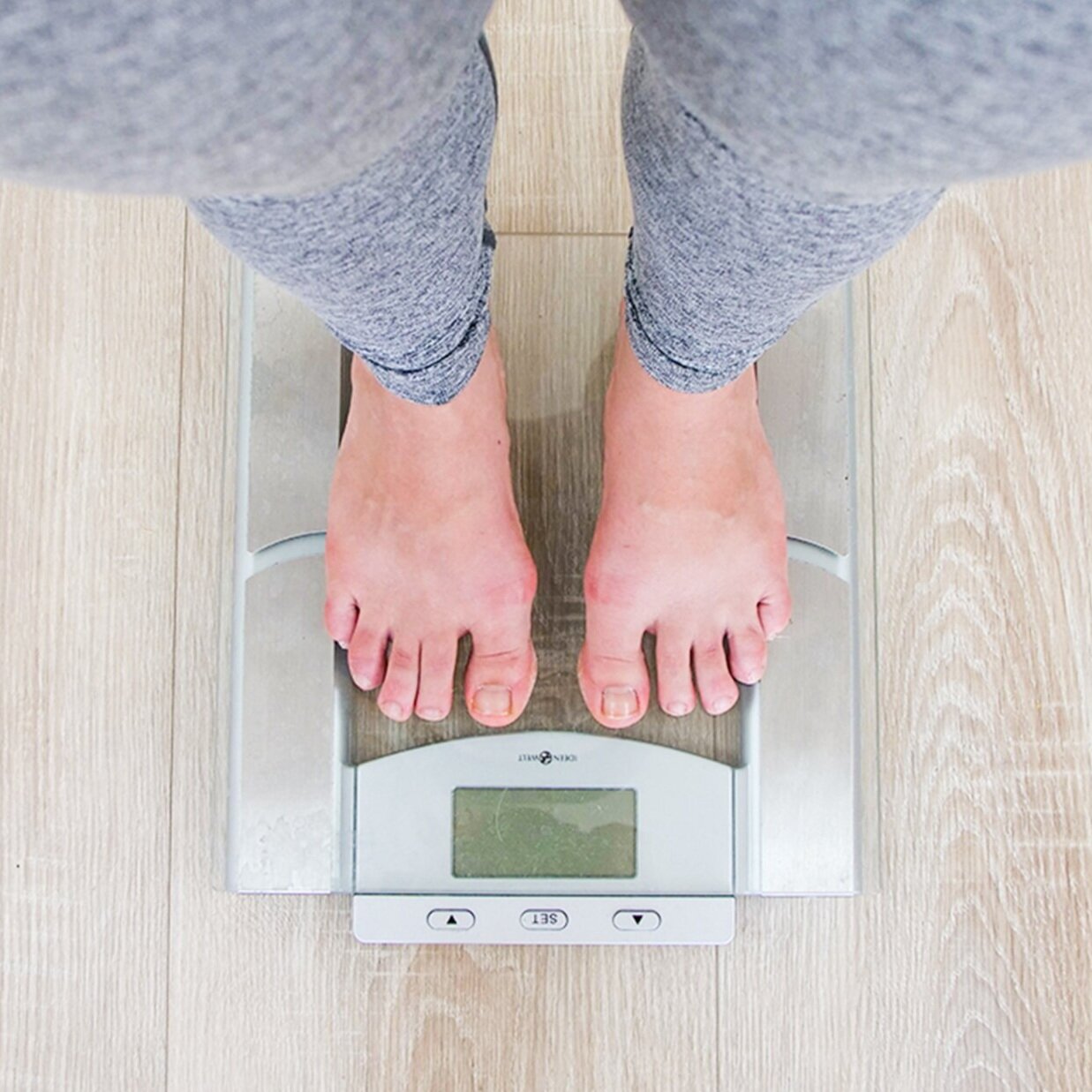 feet on a scale