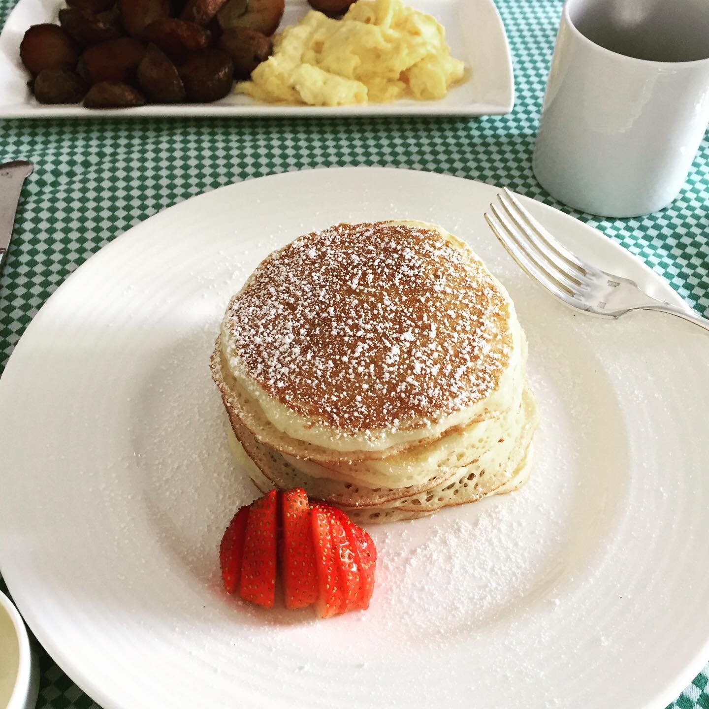 Don&rsquo;t forget to host a breakfast the day after your wedding for out of town guests. Bonus points if you have pancakes!
