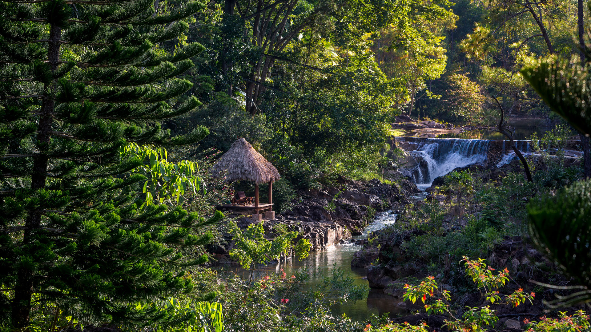 Blancaneaux Lodge  (Copy)