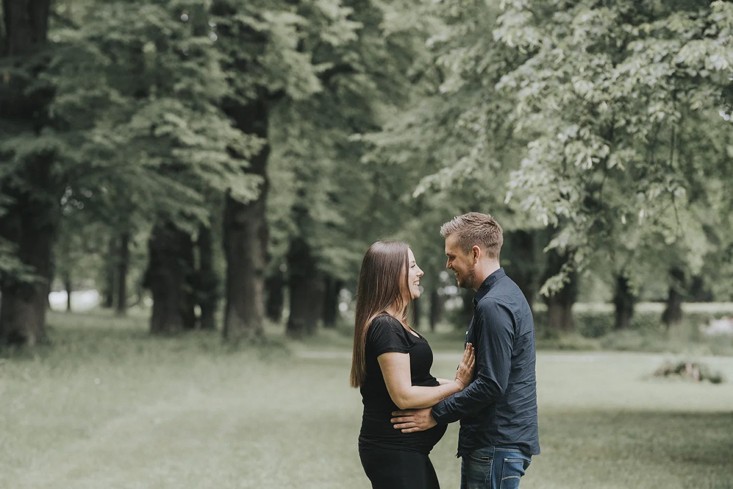 Malin & Jack på min favorit-fotoplats Ulriksdals Trädgård