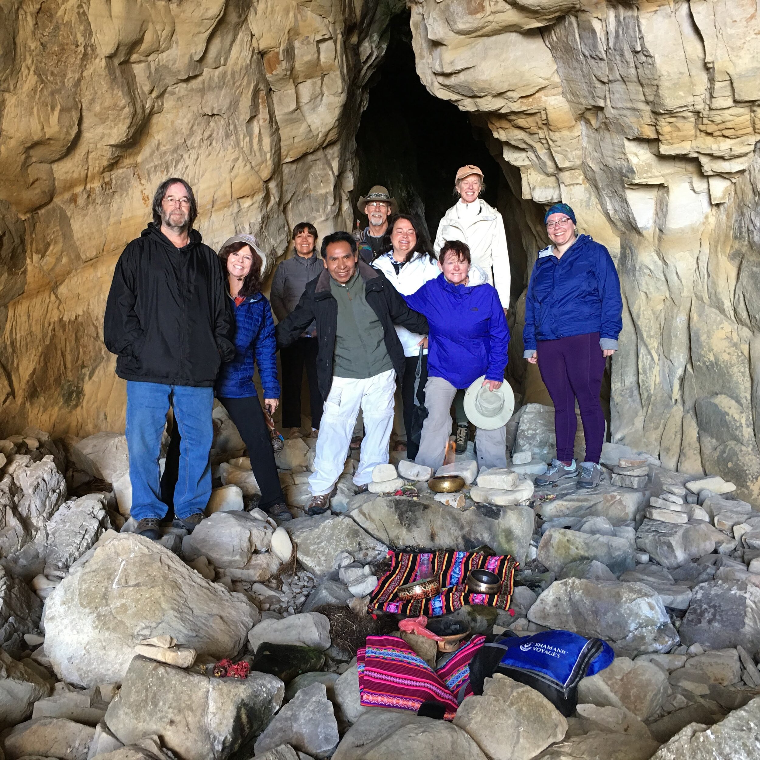 Group in Koa cave.JPG