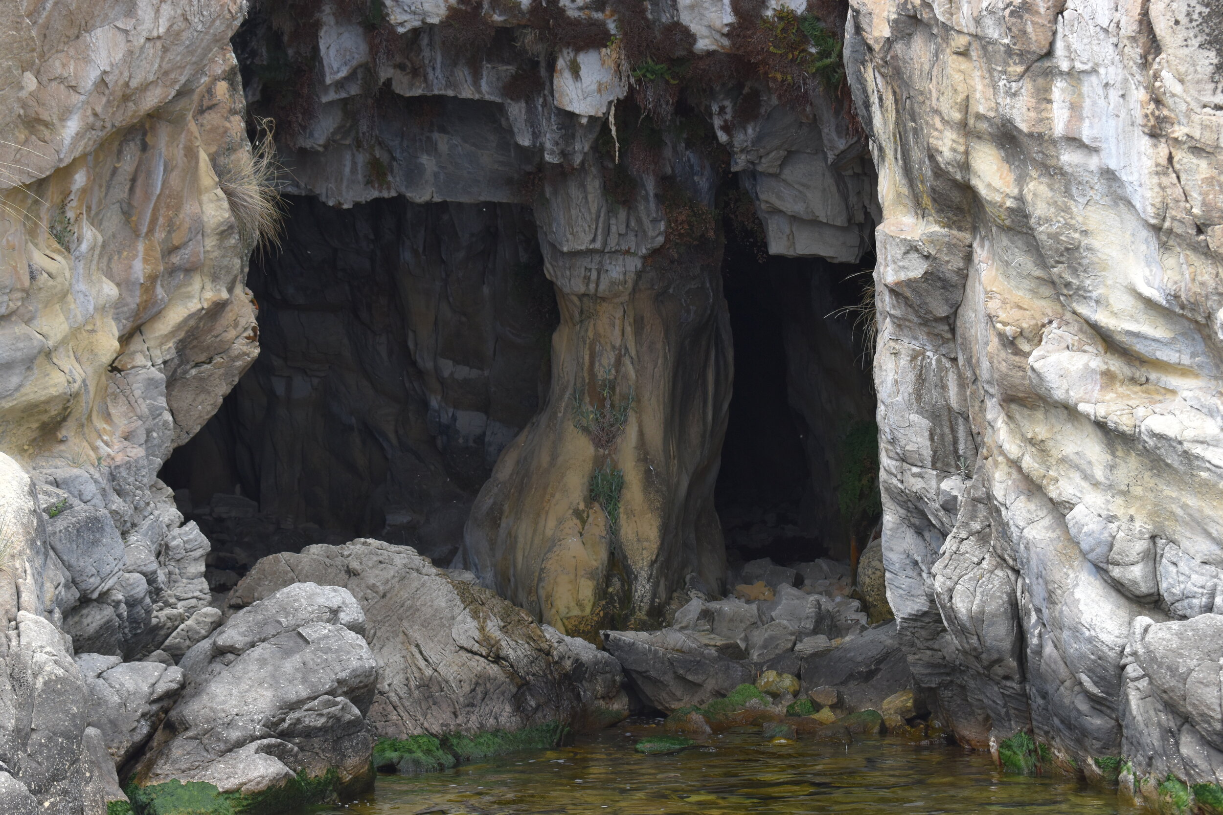 The double cave mouth.JPG