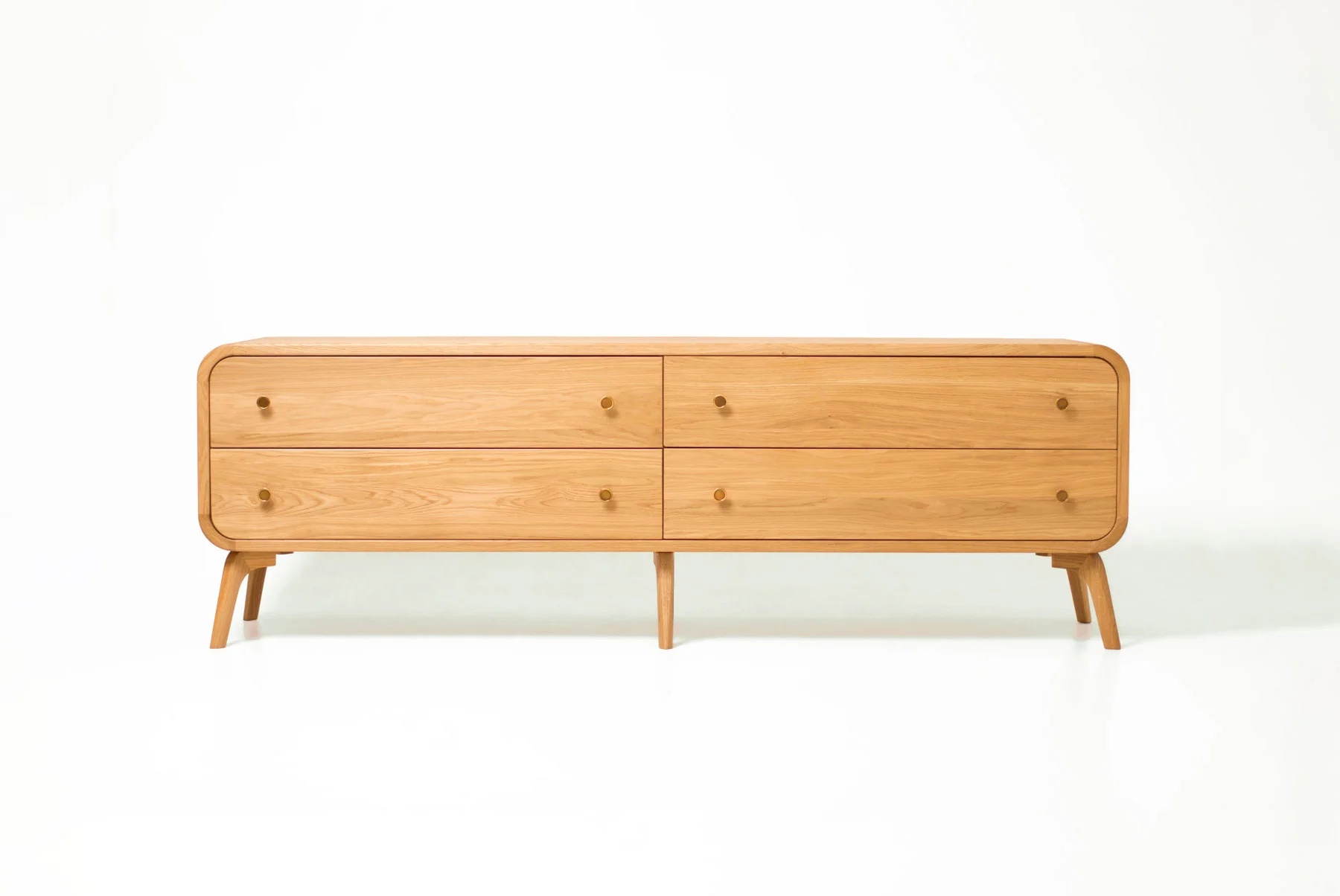 Komodos, tv komodos, tv spintelės, tv staliukai, oak studio designs, ąžuoliniai baldai, baldai, miegamojo komodos, medinės komodos, svetainės komodos, išskirtinės komodos