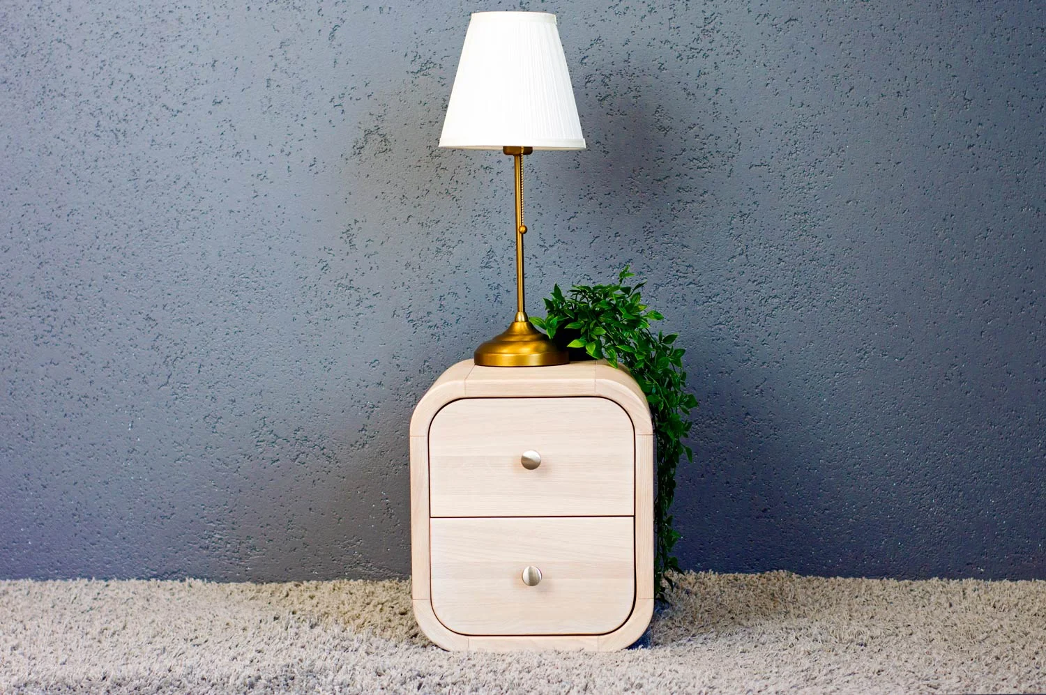 Naktinės spintelės, spintelės prie lovos, miegamojo spintelės, medinės spintelės, ąžuolinės spintelės, oak studio designs, ąžuoliniai baldai, baldai internetu, unikalios spintelės, lovos spintelės