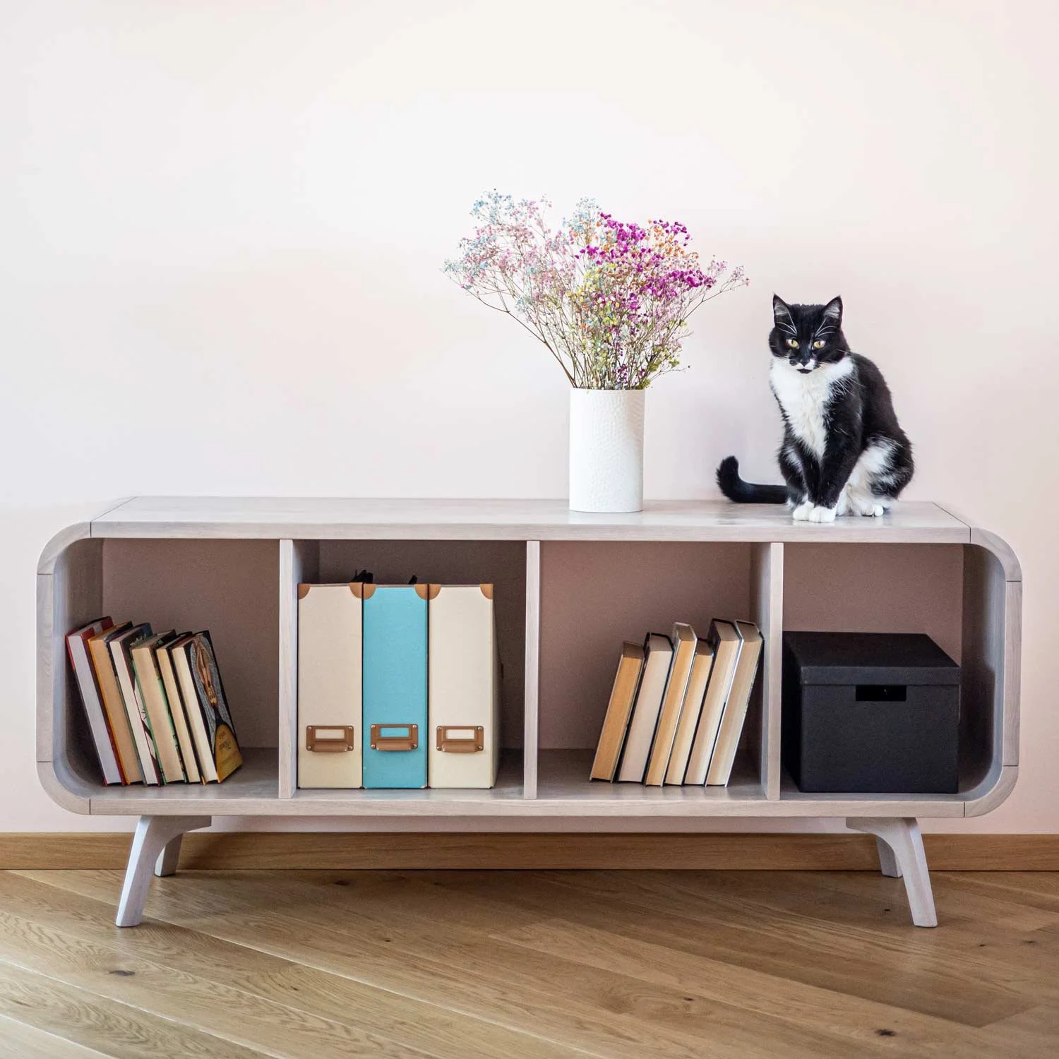 Shelving Unit / Sideboard OLAF