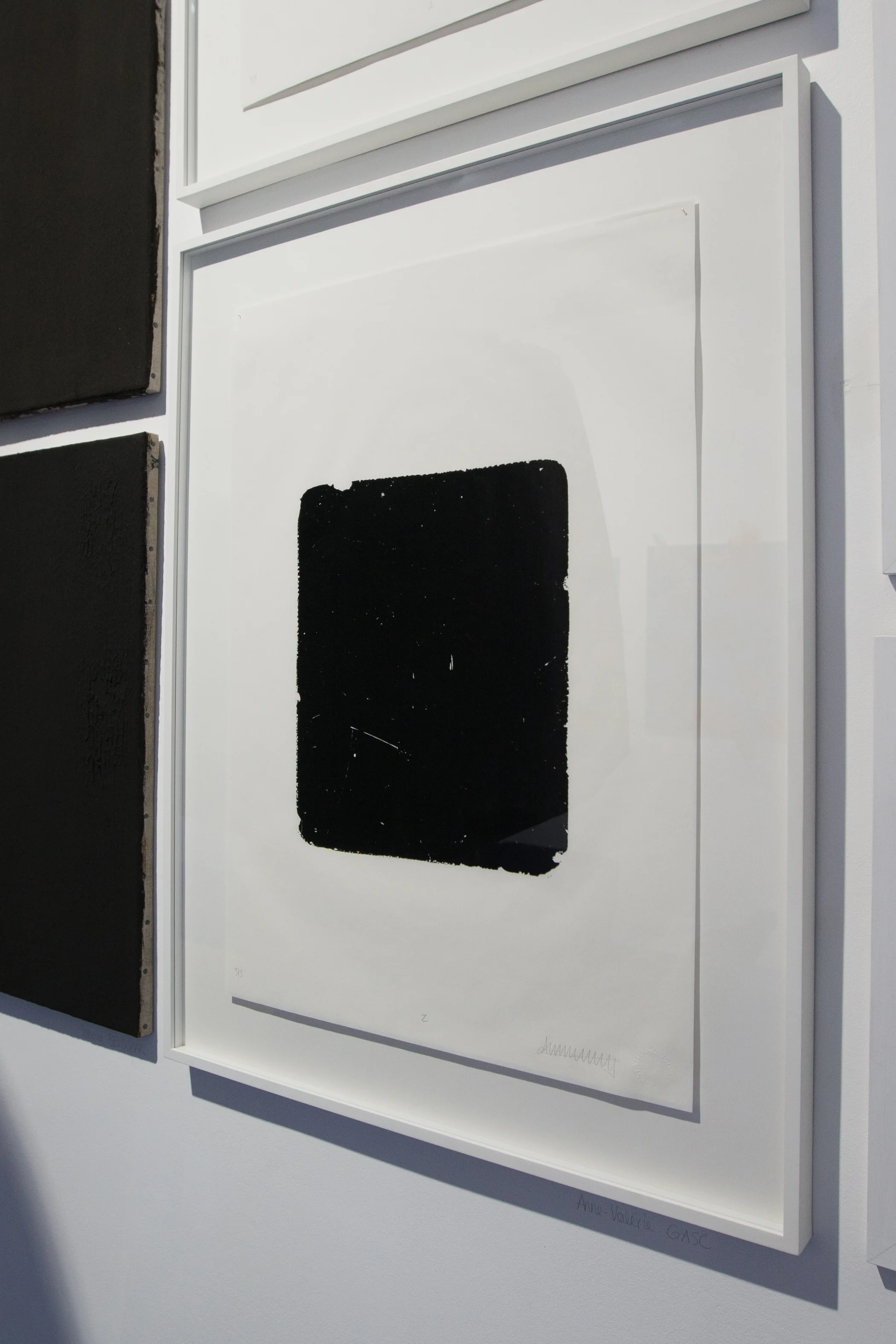 Anne-Valérie Gasc, Twenty six blank rocks , 2017. Encre lithographique, papier Élémenta 45gr, 45 cm x 64 cm